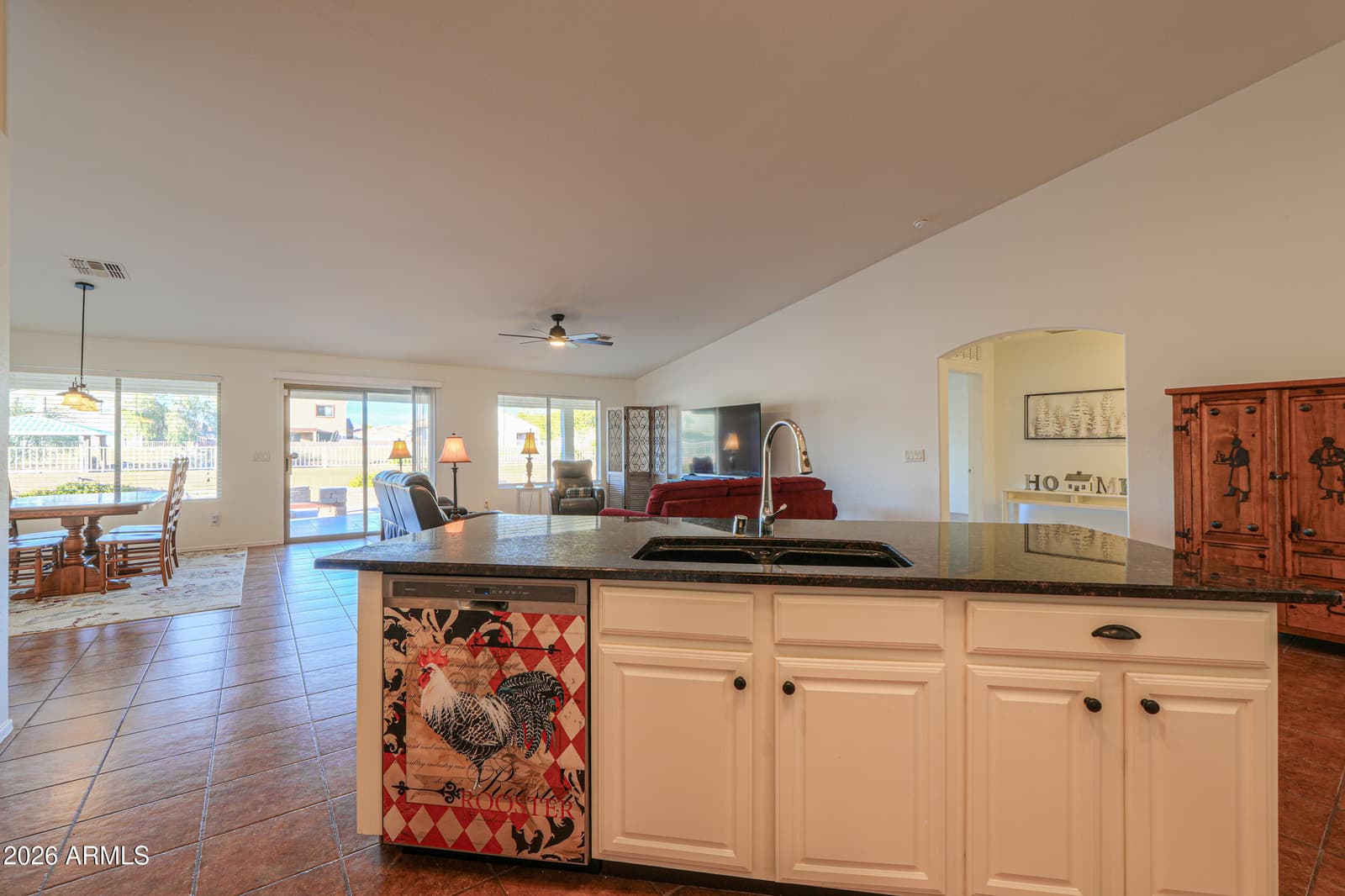 504 E BLACK DIAMOND Drive, Casa Grande, AZ 85122 — photo 17 of 73