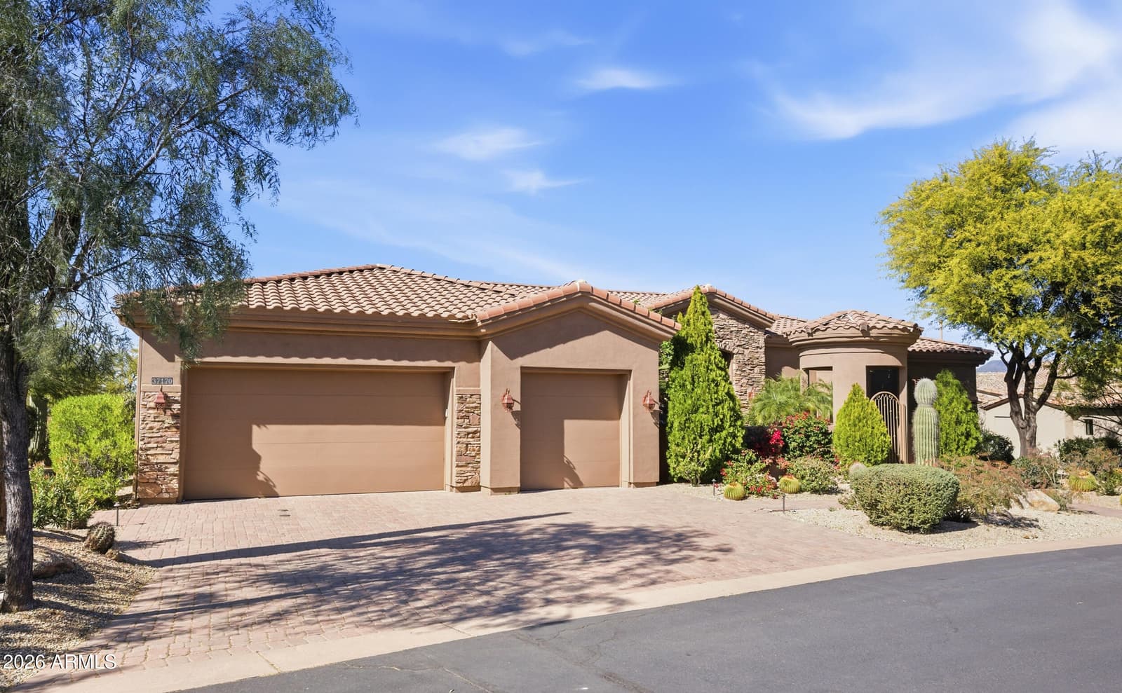 37170 N GRANITE CREEK Lane, Carefree, AZ 85377 — photo 12 of 57