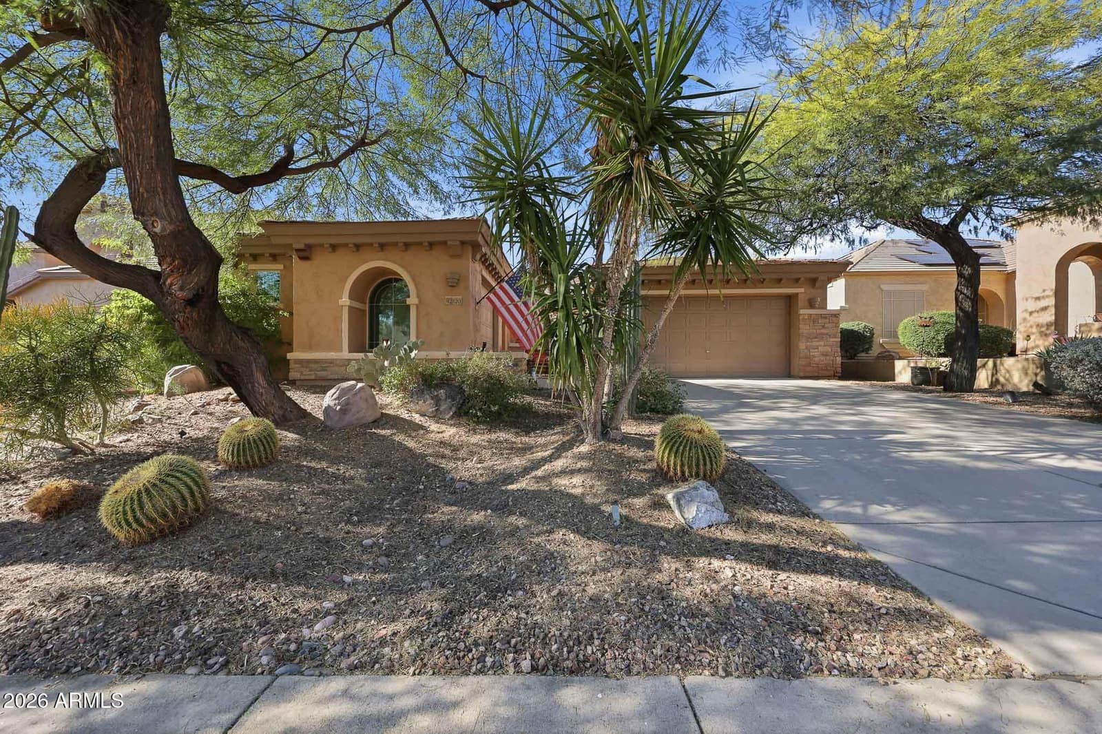 42820 N LIVINGSTONE Way, Anthem, AZ 85086 — photo 2 of 64