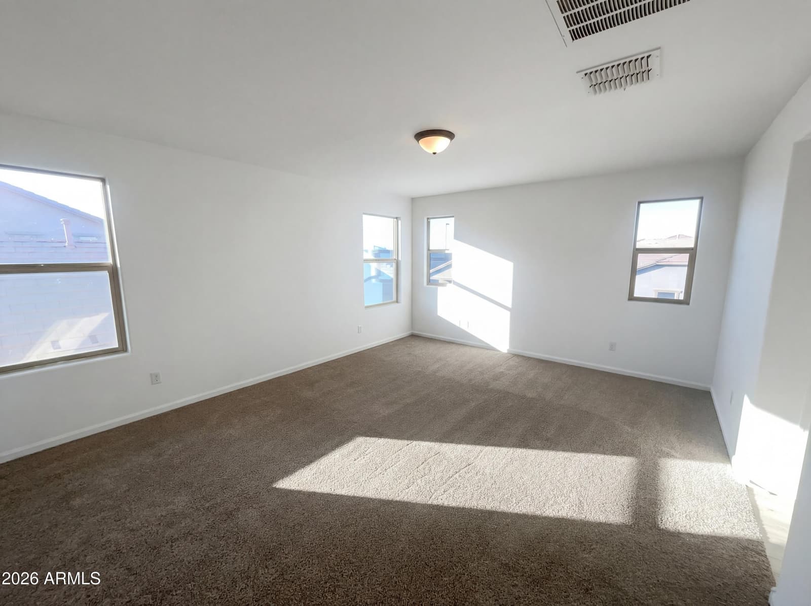 3940 E BLUE SPRUCE Lane, Gilbert, AZ 85298 — photo 4 of 38