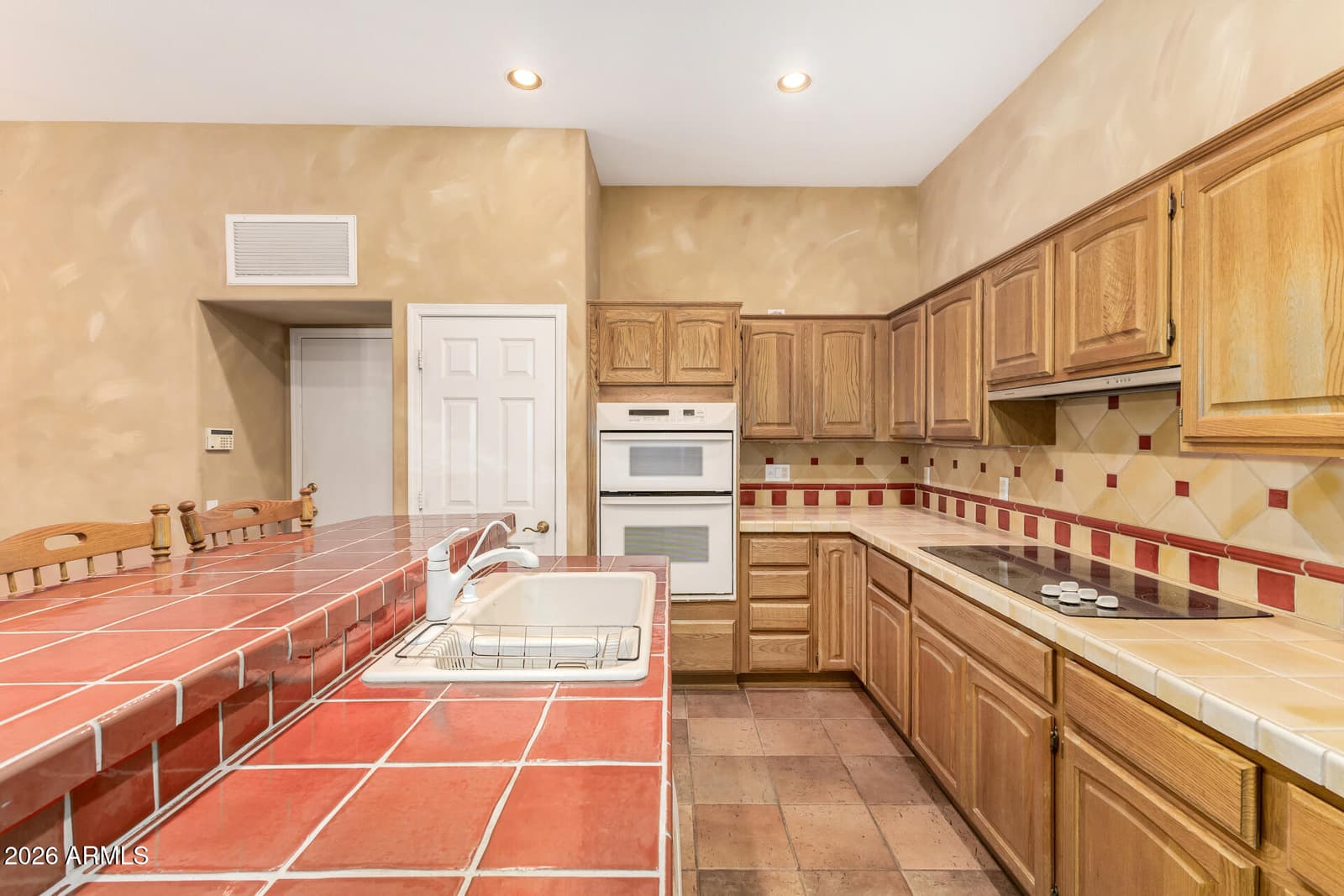 9741 E HOLIDAY Way, Sun Lakes, AZ 85248 — photo 11 of 45
