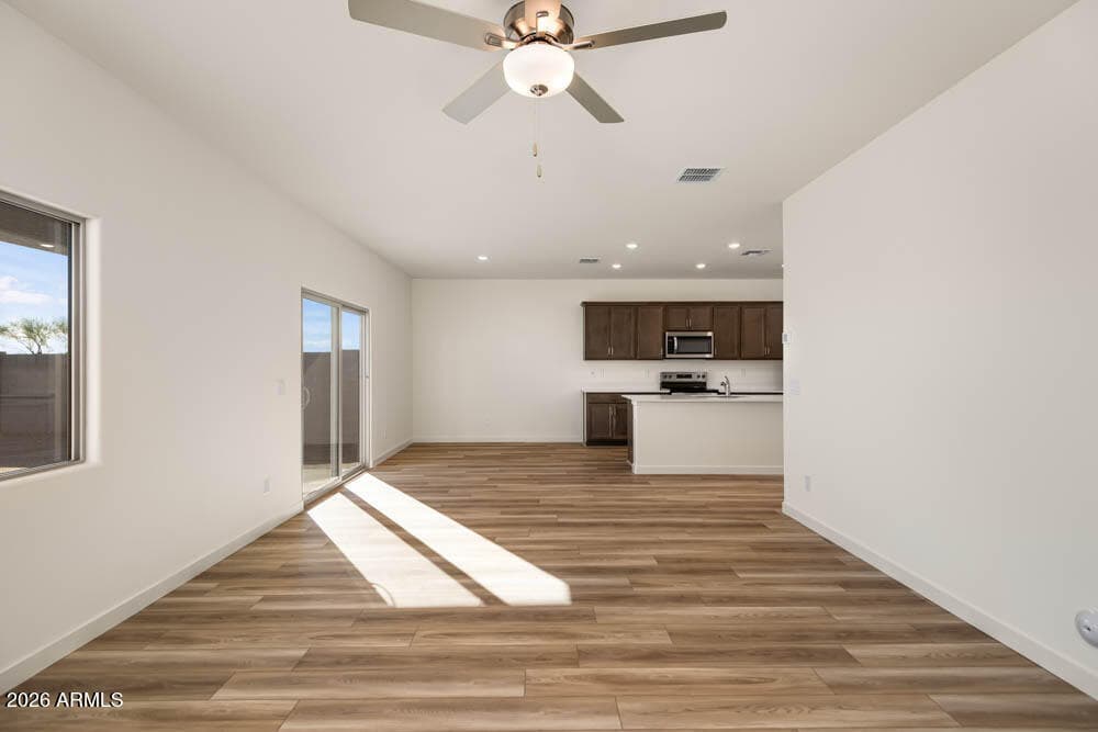 1094 W Feliz Street, Florence, AZ 85132 — photo 8 of 13