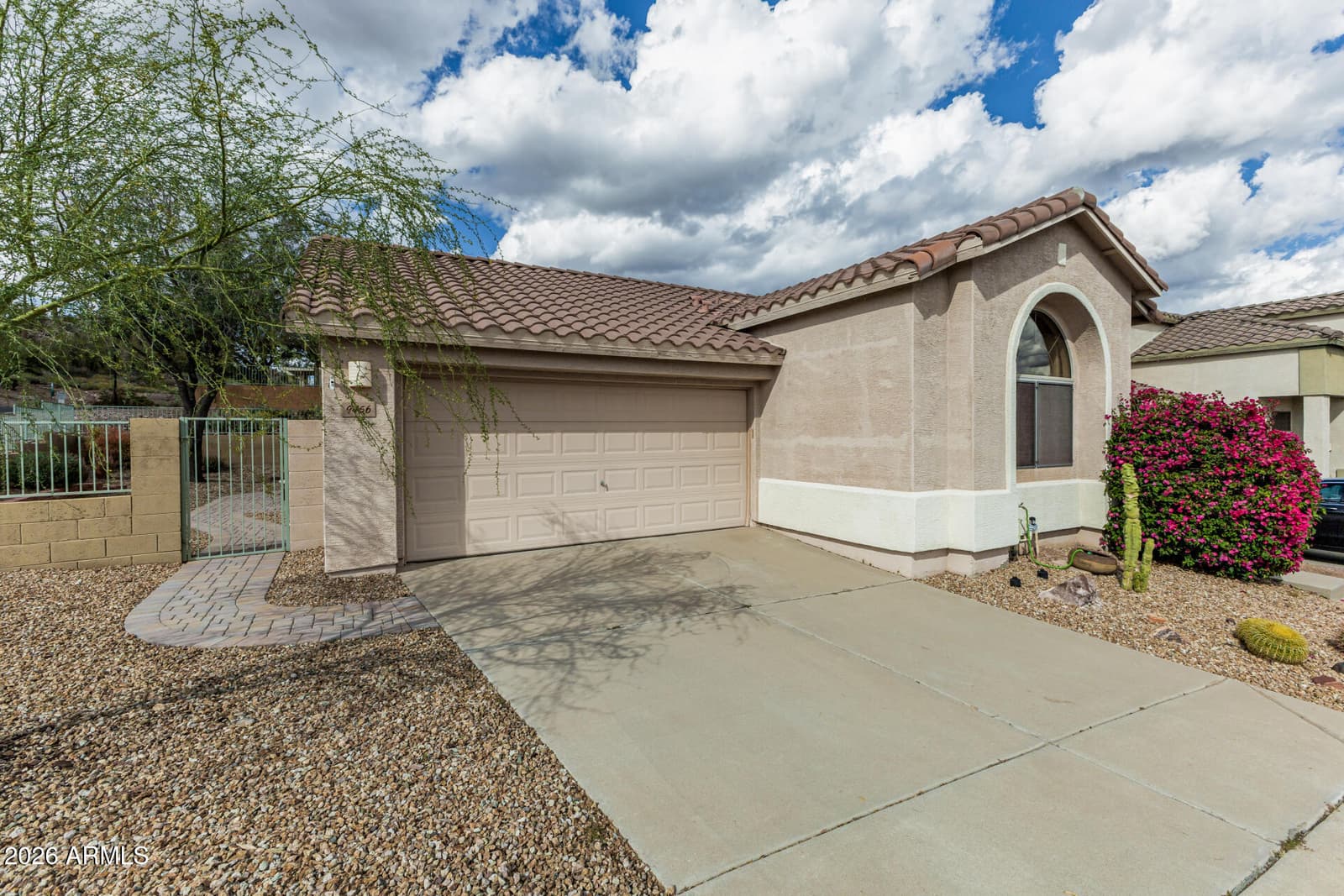 9456 E FLINT Drive, Gold Canyon, AZ 85118 — photo 2 of 33