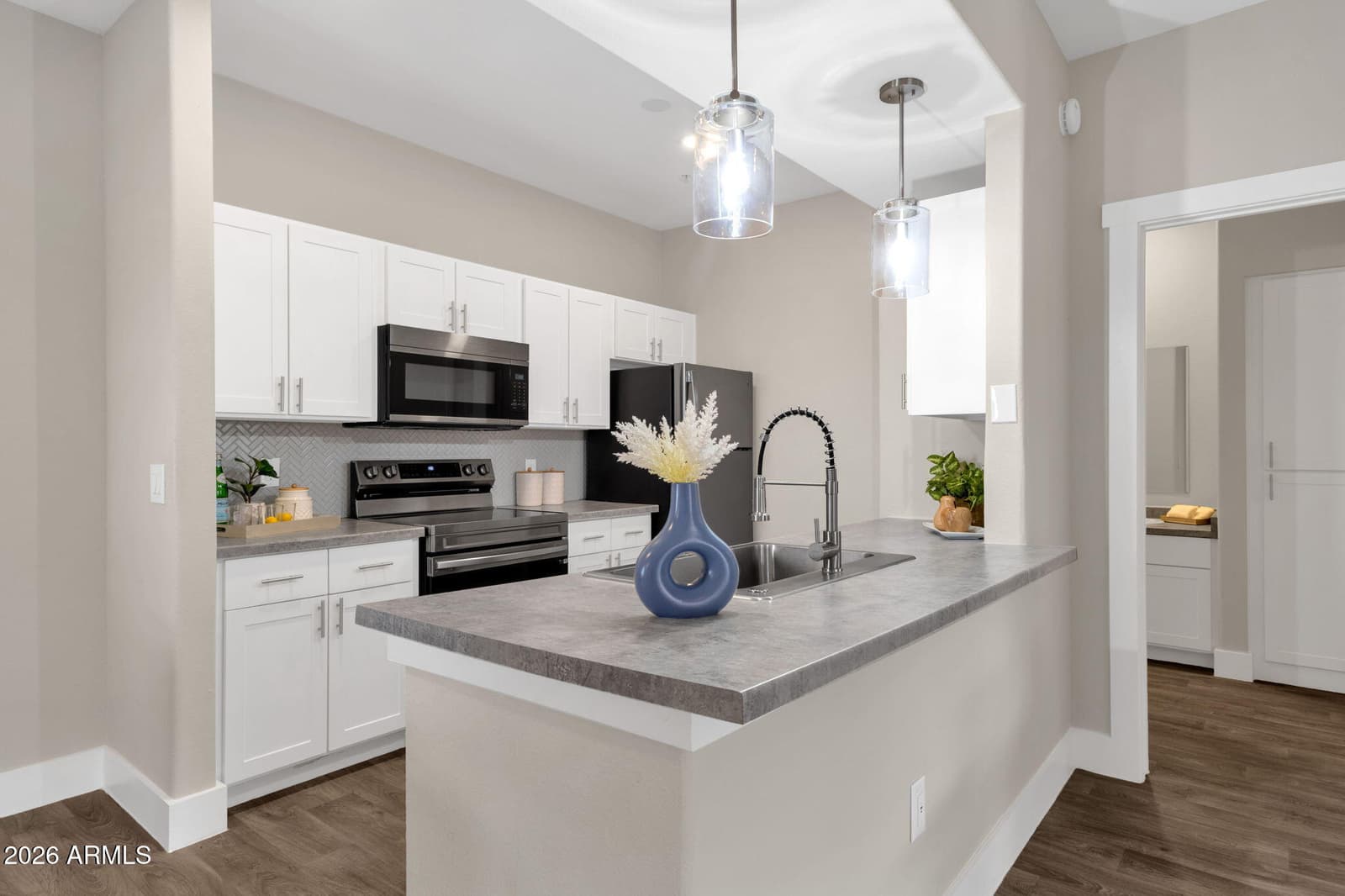 13700 N FOUNTAIN HILLS Boulevard 212, Fountain Hills, AZ 85268 — photo 4 of 32