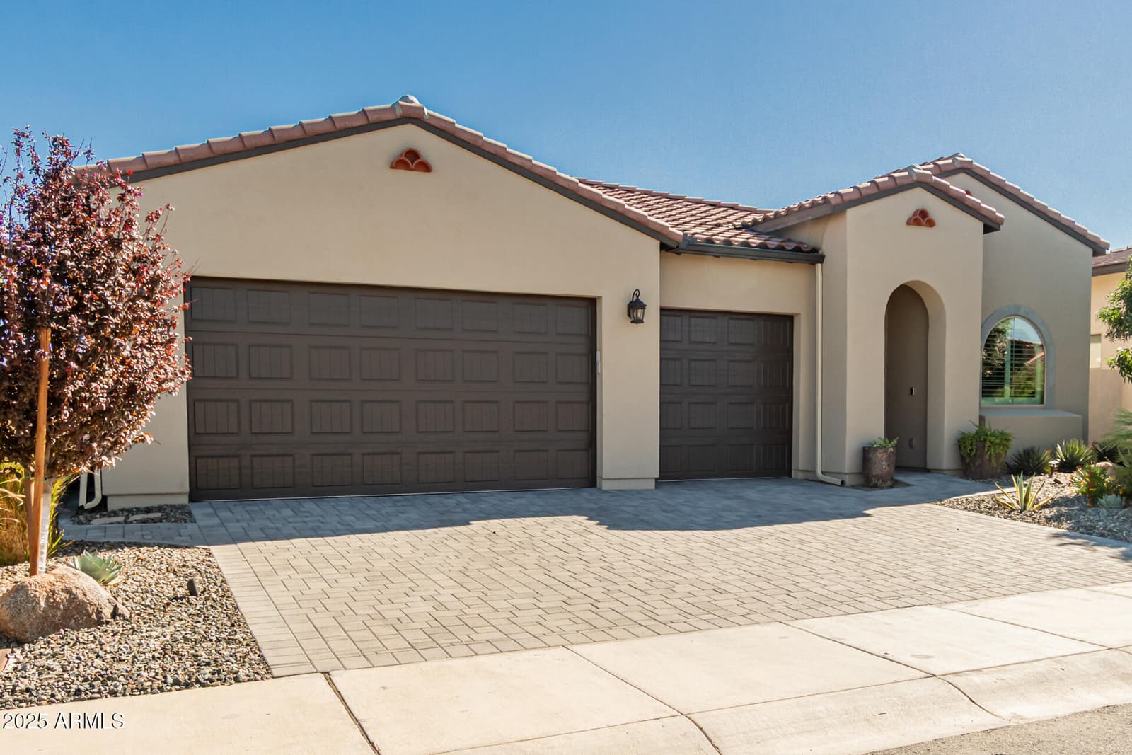 17437 W GUTHRIE Street, Surprise, AZ 85388 — photo 8 of 78