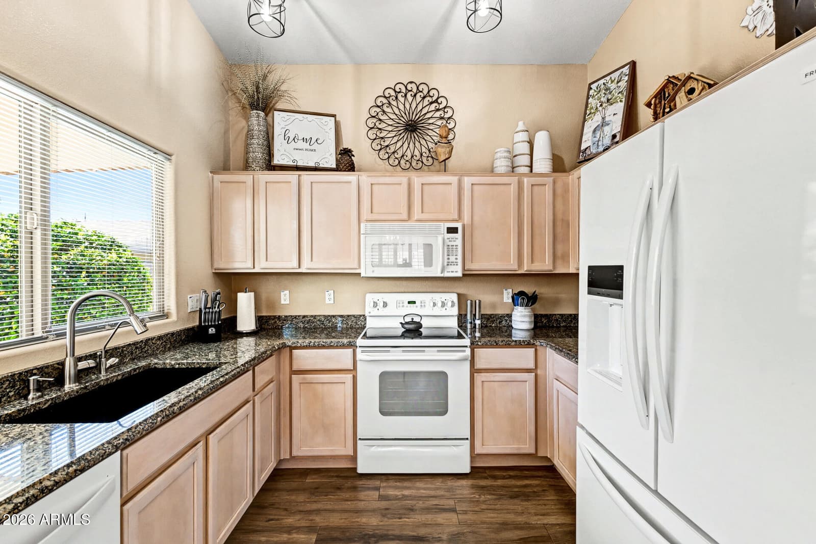 3609 E Hazeltine Way, Chandler, AZ 85249 — photo 4 of 45