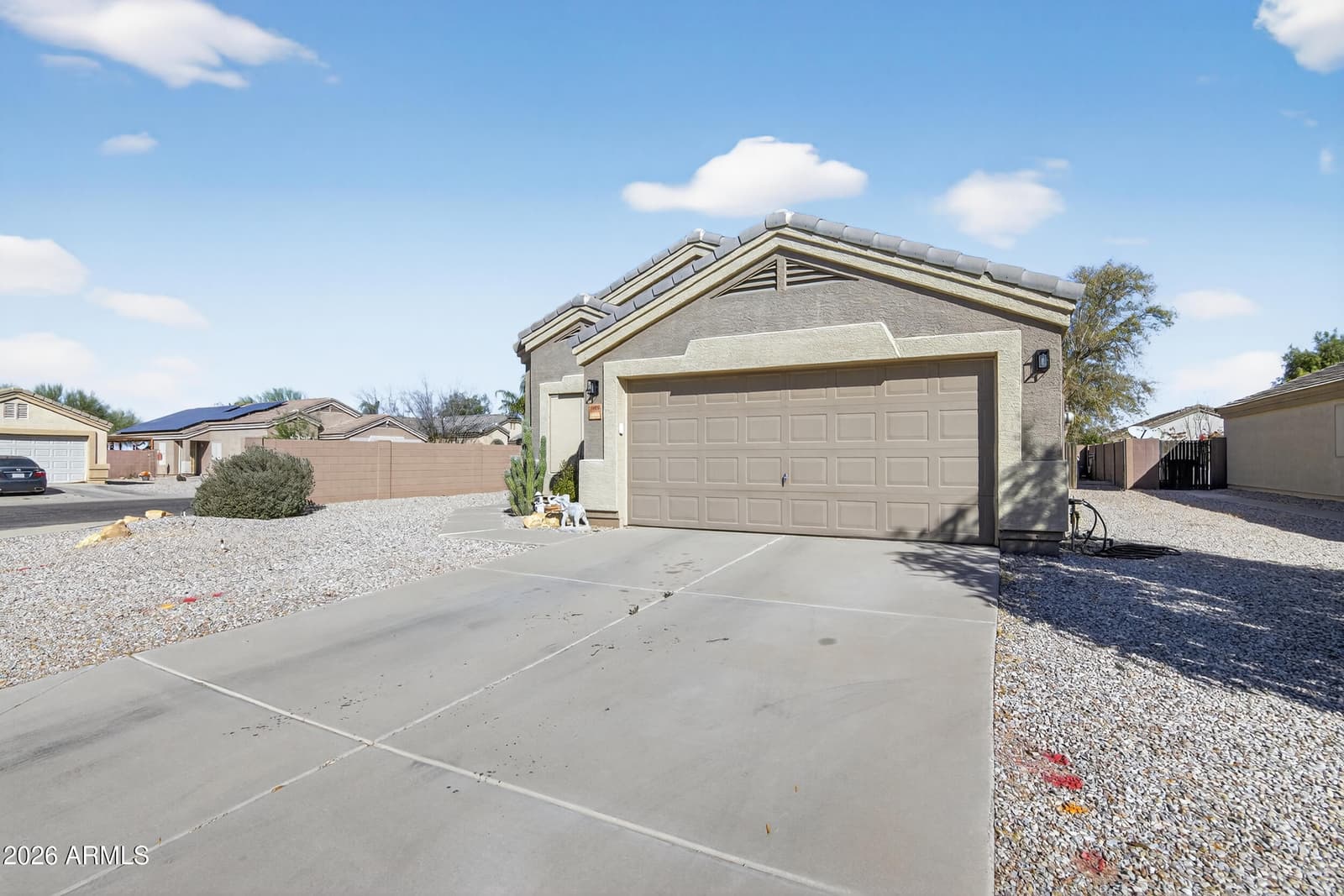 1624 E CARDINAL Drive, Casa Grande, AZ 85122 — photo 5 of 43