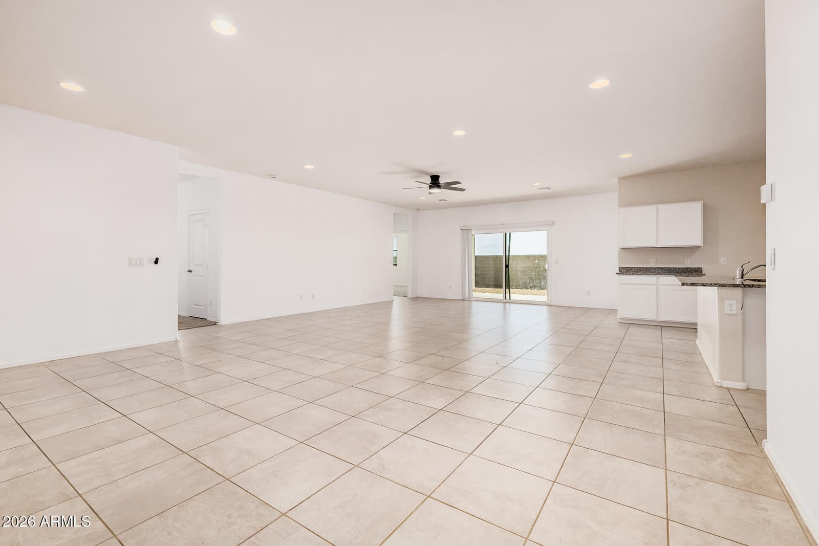 1169 W FALLS CANYON Drive, Casa Grande, AZ 85122 — photo 7 of 38