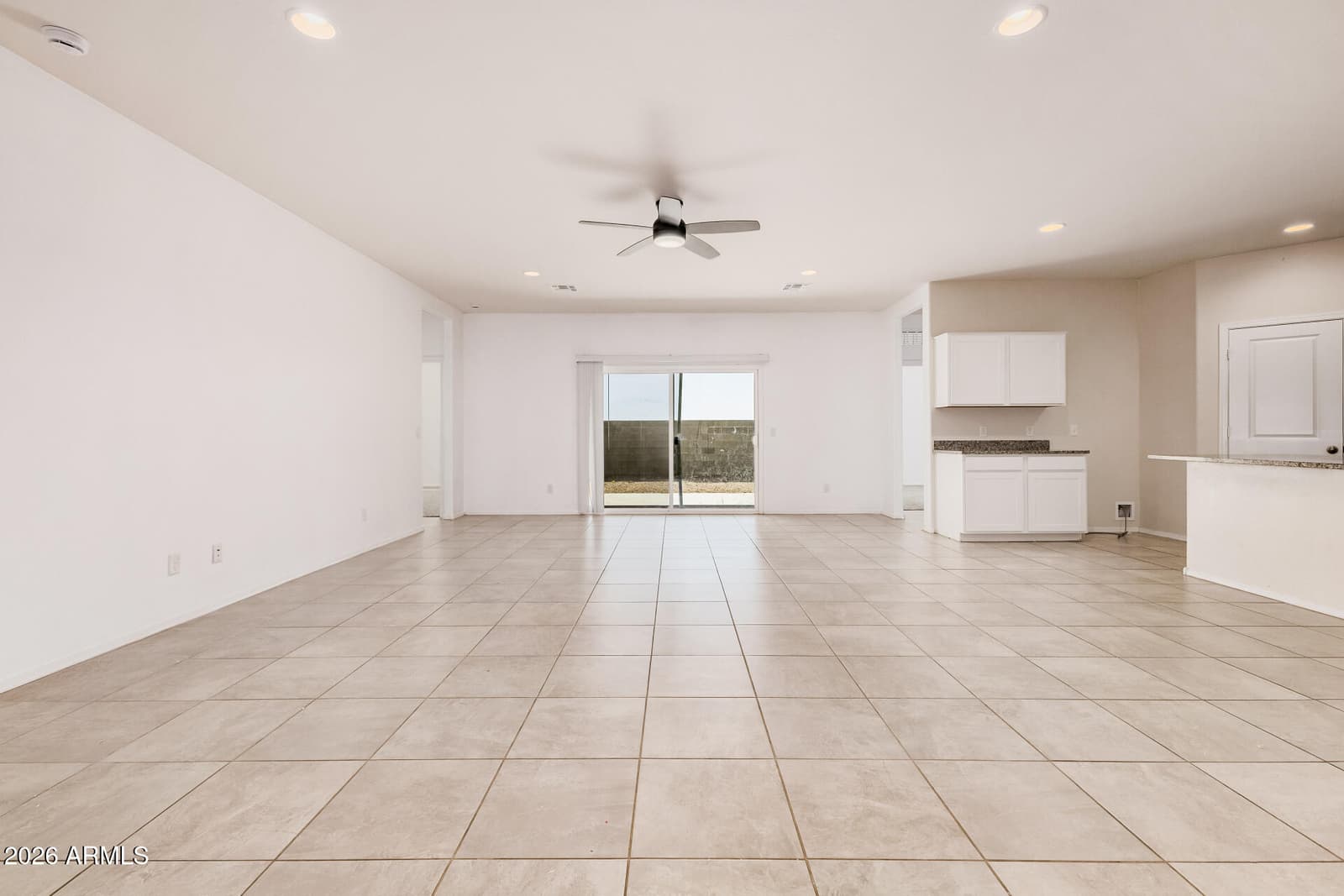 1169 W FALLS CANYON Drive, Casa Grande, AZ 85122 — photo 8 of 38