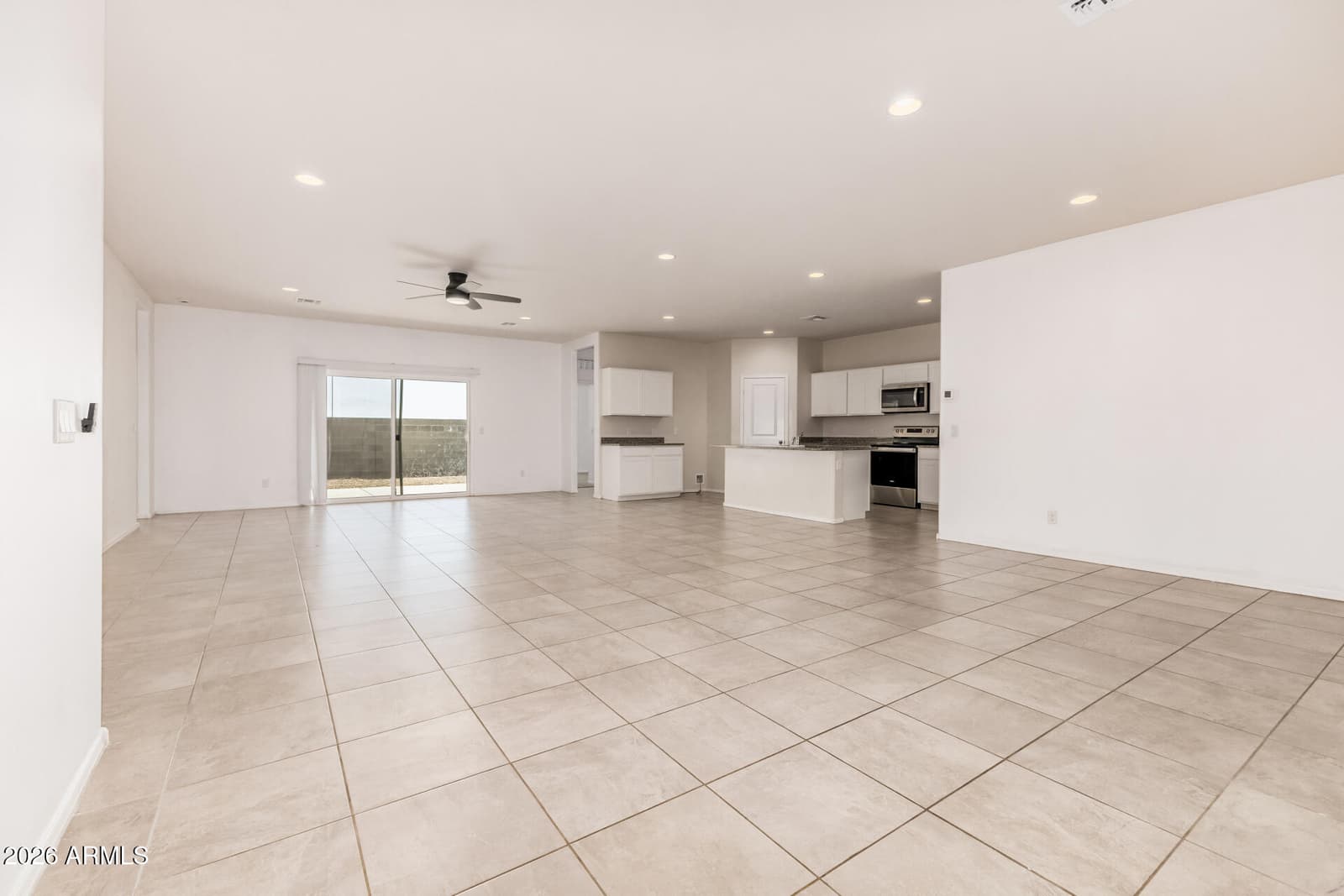 1169 W FALLS CANYON Drive, Casa Grande, AZ 85122 — photo 9 of 38