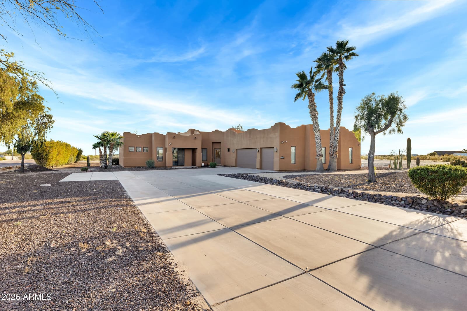 17117 W Dale Lane, Surprise, AZ 85387 — photo 7 of 51