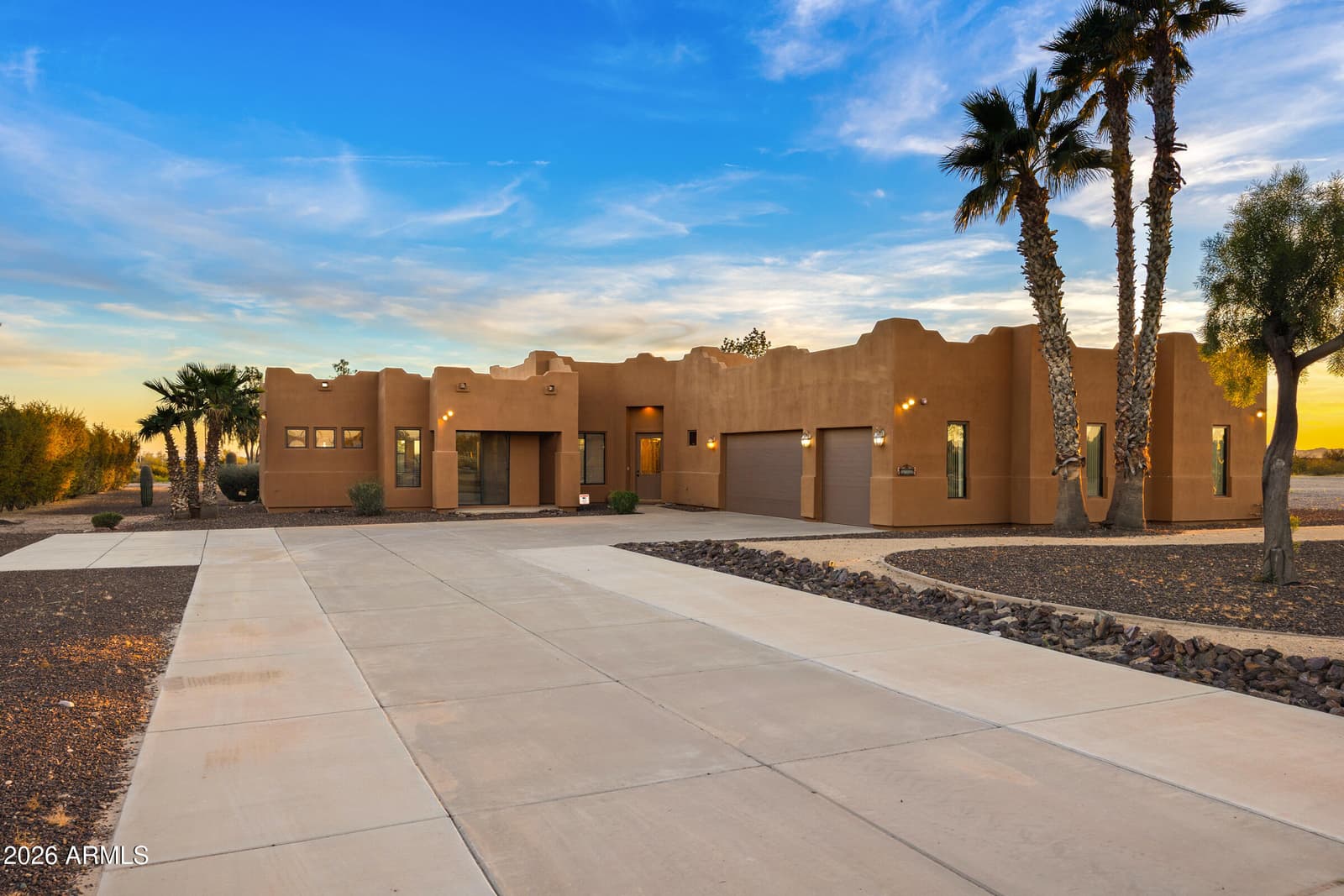 17117 W Dale Lane, Surprise, AZ 85387 — photo 2 of 51