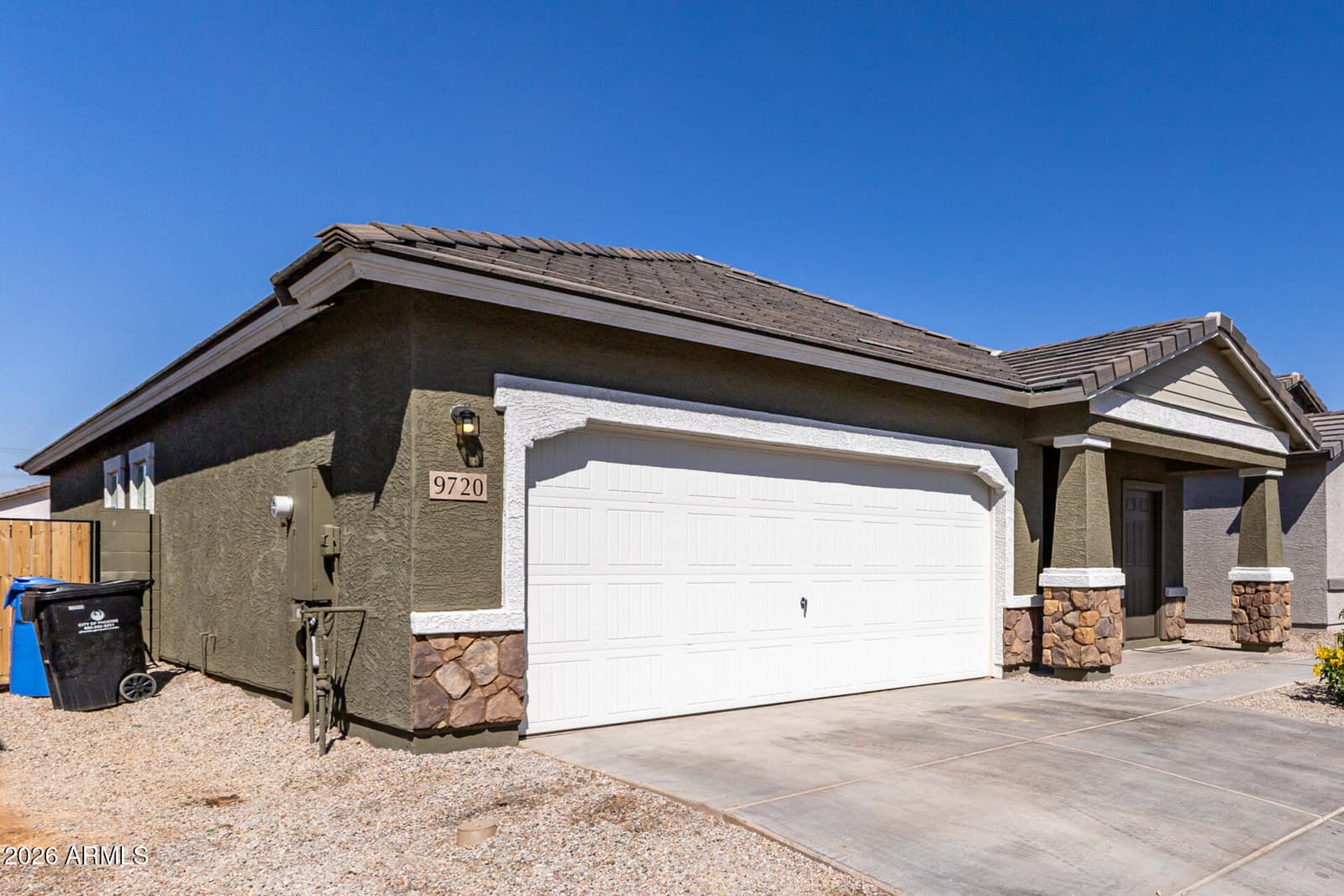 9720 W ODEUM Lane, Tolleson, AZ 85353 — photo 6 of 27