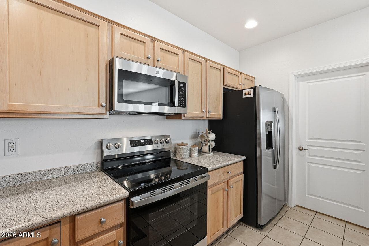 12050 N PANORAMA Drive 107, Fountain Hills, AZ 85268 — photo 5 of 27