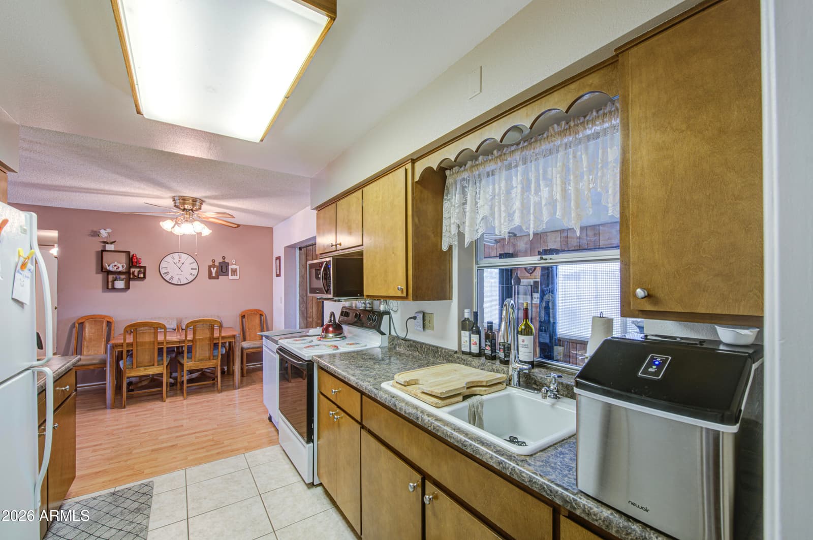 4023 E Clovis Circle, Mesa, AZ 85206 — photo 11 of 35