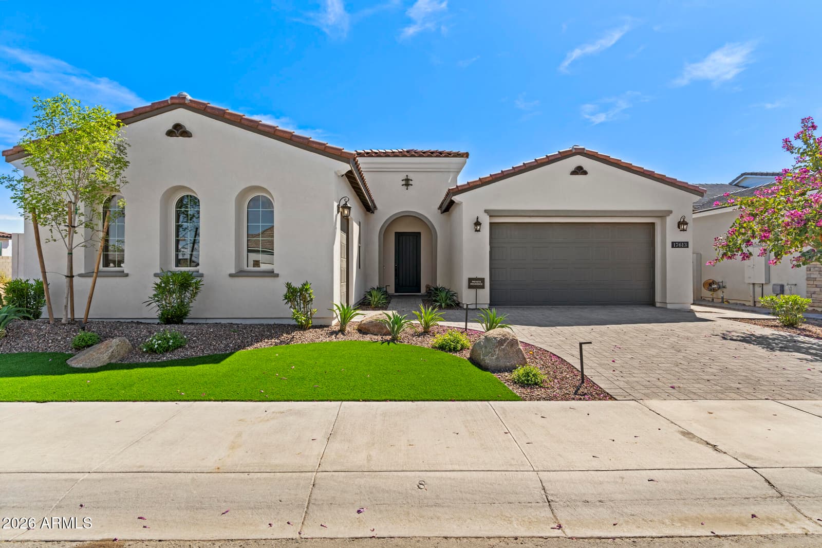 17613 W GUTHRIE Street, Surprise, AZ 85388 — photo 6 of 86