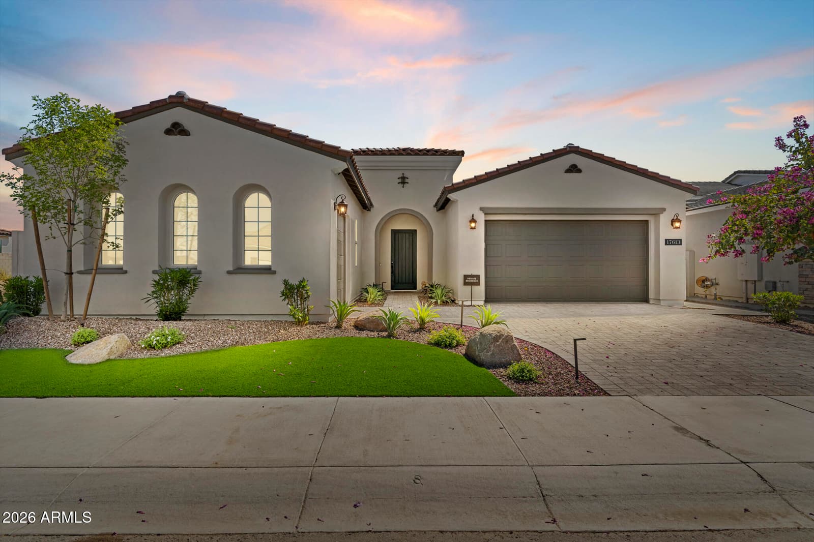 17613 W GUTHRIE Street, Surprise, AZ 85388 — photo 7 of 86