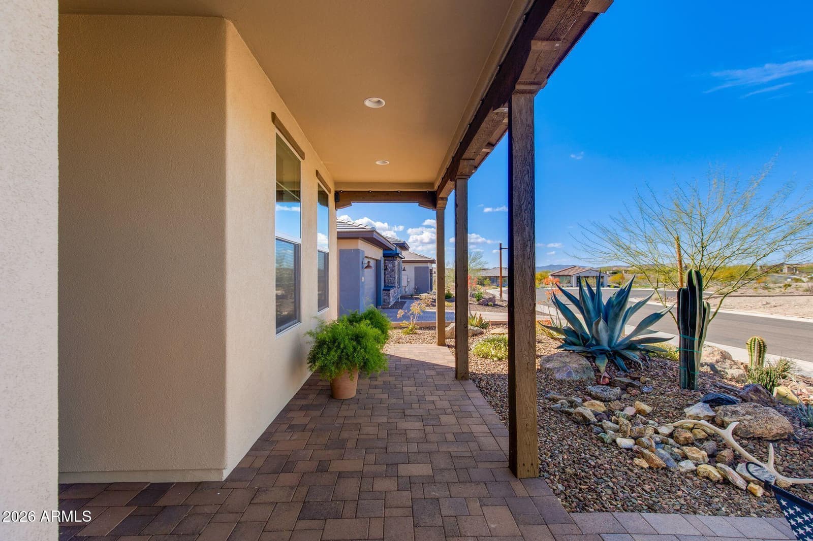 4427 BUCKING BRONCO Road, Wickenburg, AZ 85390 — photo 4 of 60