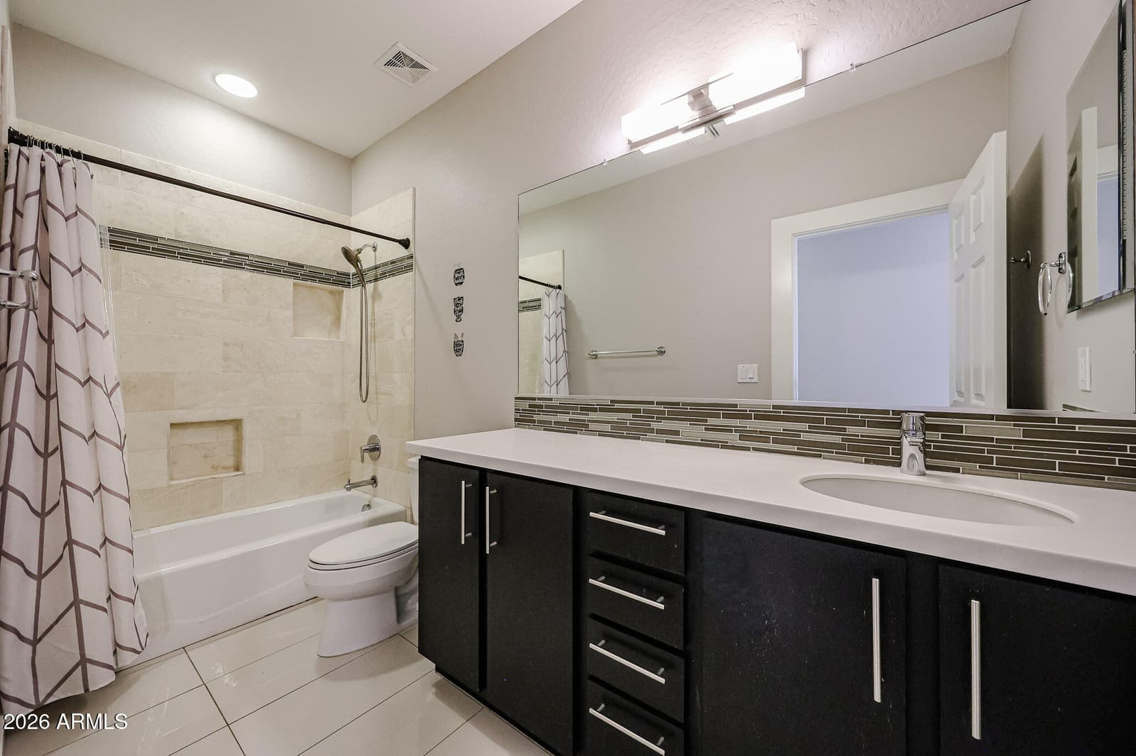 1705 W TURTLE HILL Drive, Anthem, AZ 85086 — photo 27 of 41
