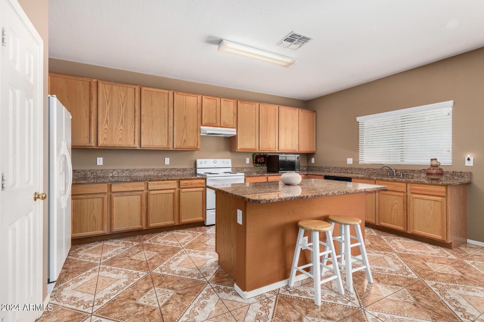 43317 W KIMBERLY Street, Maricopa, AZ 85138 — photo 15 of 41