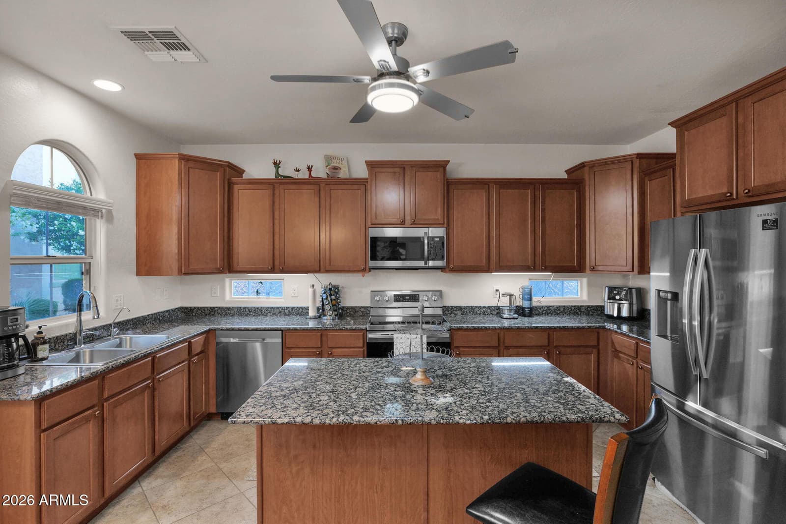 4261 E Milky Way, Gilbert, AZ 85295 — photo 8 of 35