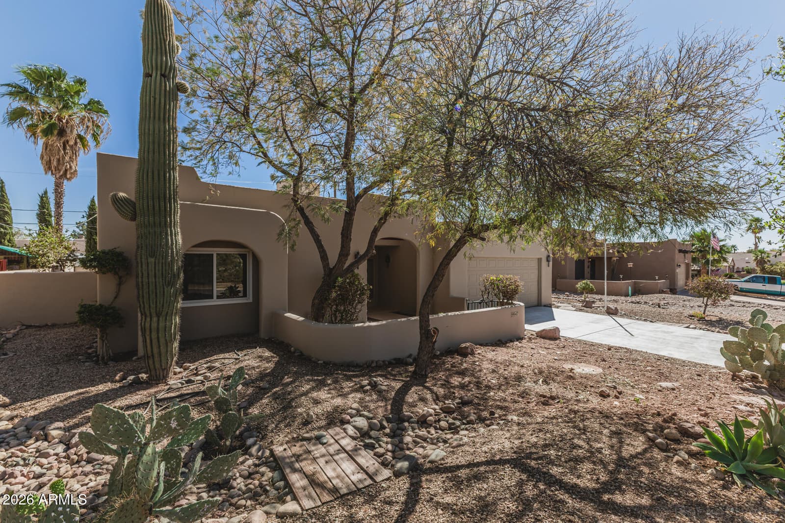 9947 E FORTUNA Avenue, Gold Canyon, AZ 85118 — photo 3 of 36