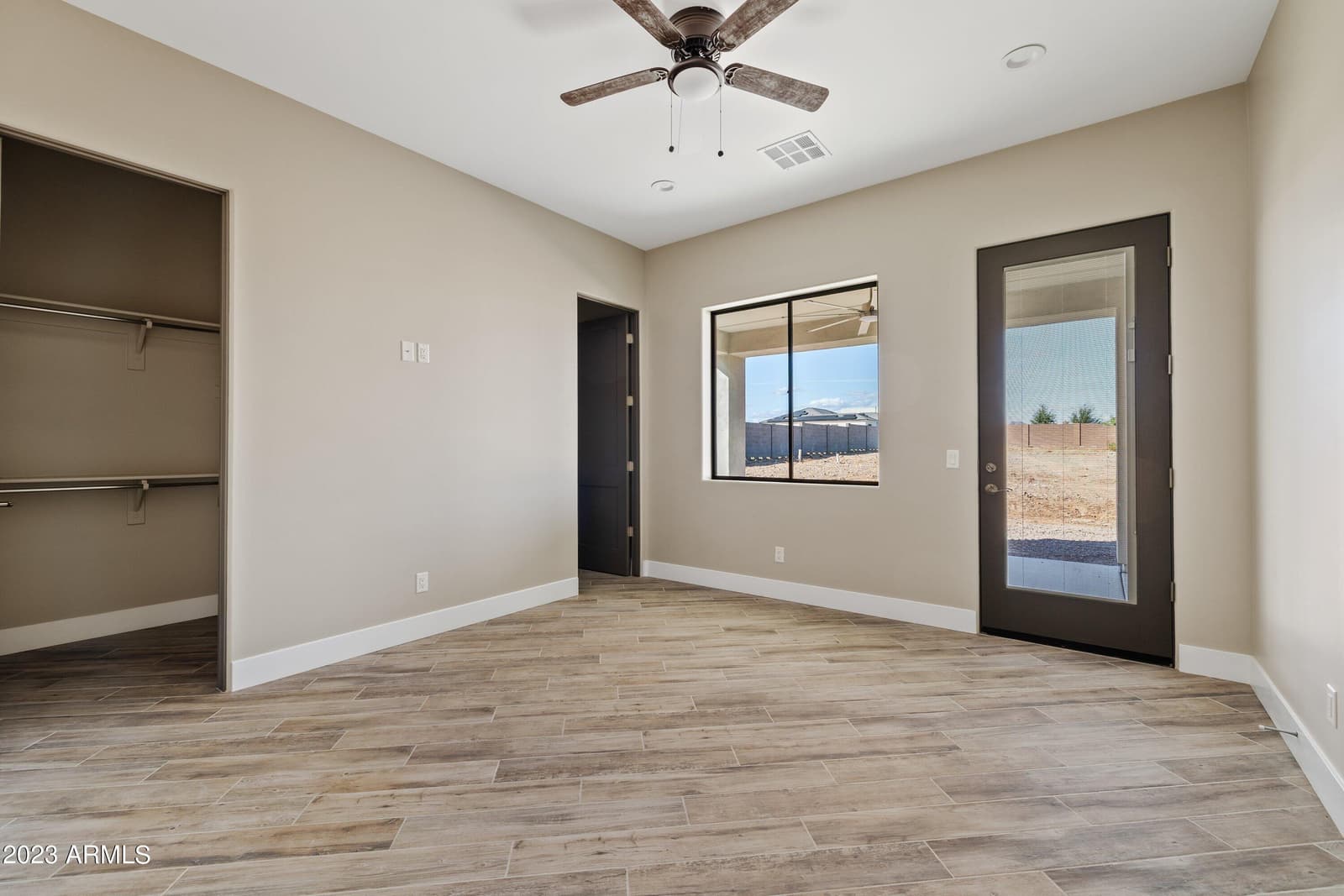2534 W FERNWOOD Drive, Phoenix, AZ 85086 — photo 17 of 40