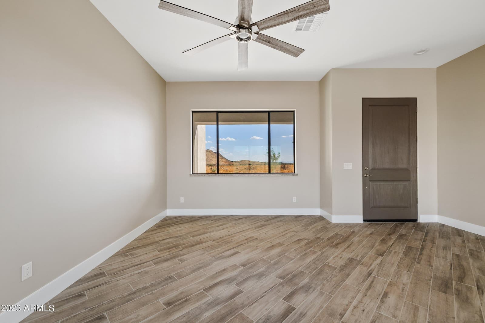 2534 W FERNWOOD Drive, Phoenix, AZ 85086 — photo 20 of 40