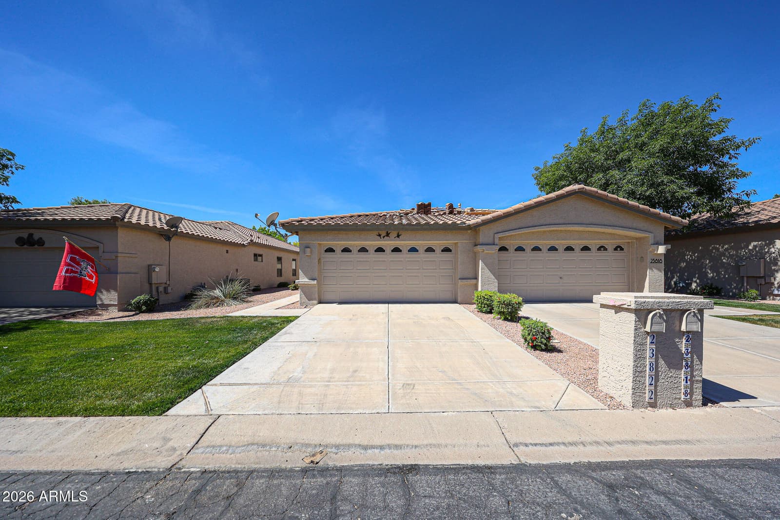 23822 S SERENITY Way, Sun Lakes, AZ 85248 — photo 1 of 32