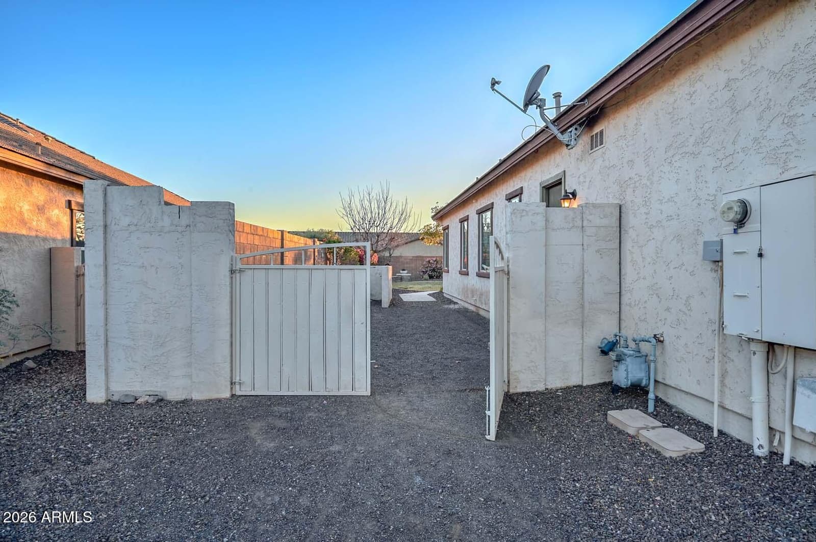 12743 W Calle De Pompas, Peoria, AZ 85383 — photo 31 of 45