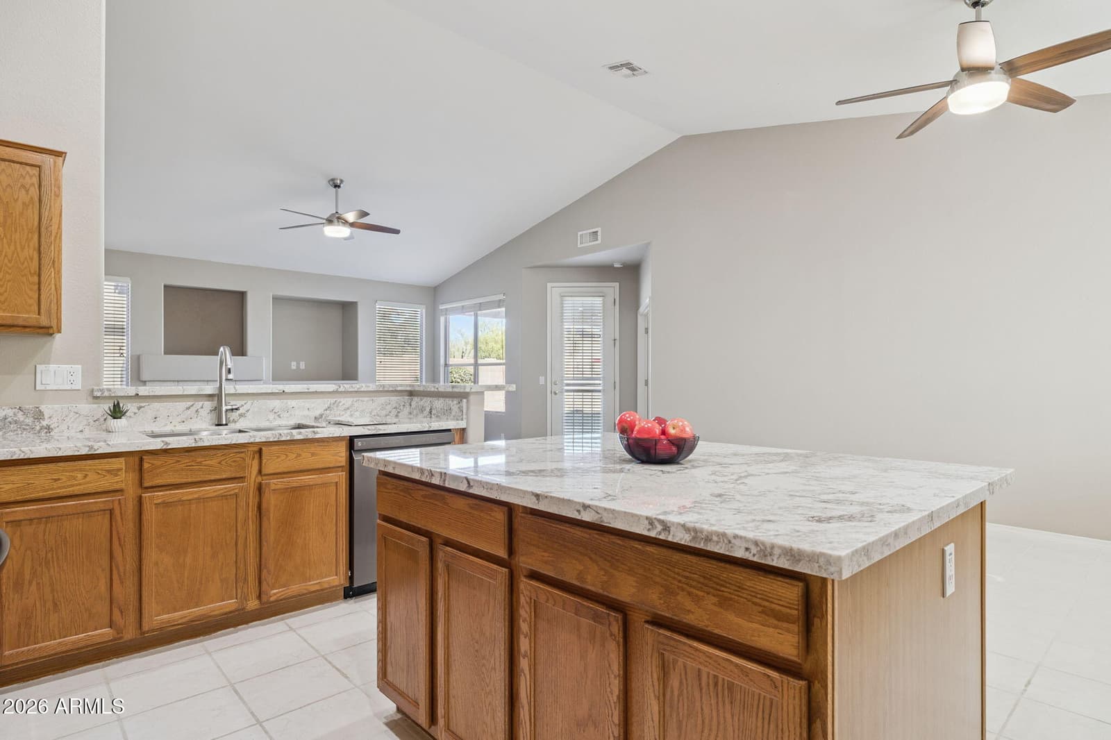 6599 E CASA DE LEON Lane, Gold Canyon, AZ 85118 — photo 13 of 67