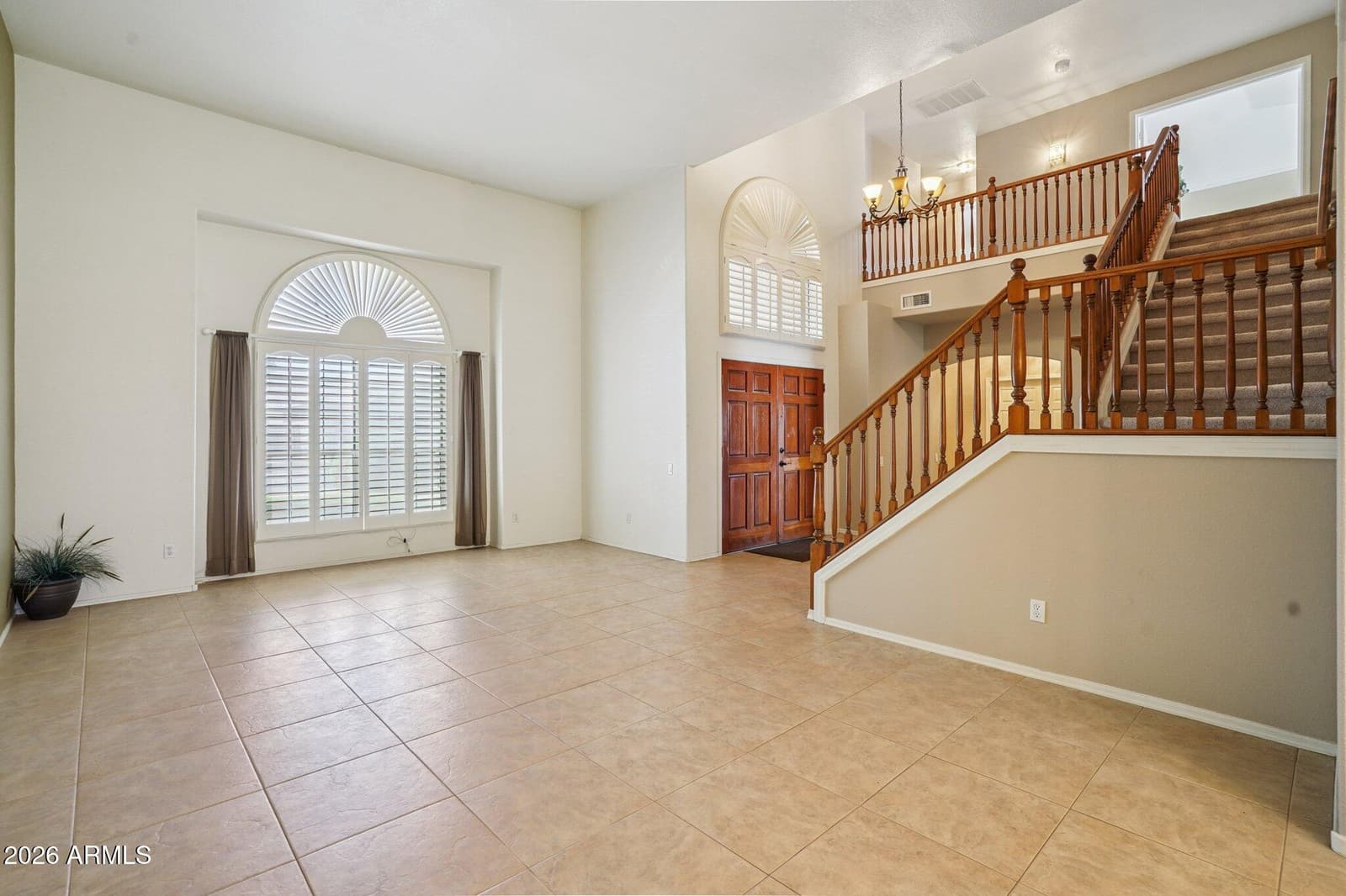 6572 W ABRAHAM Lane, Glendale, AZ 85308 — photo 4 of 29
