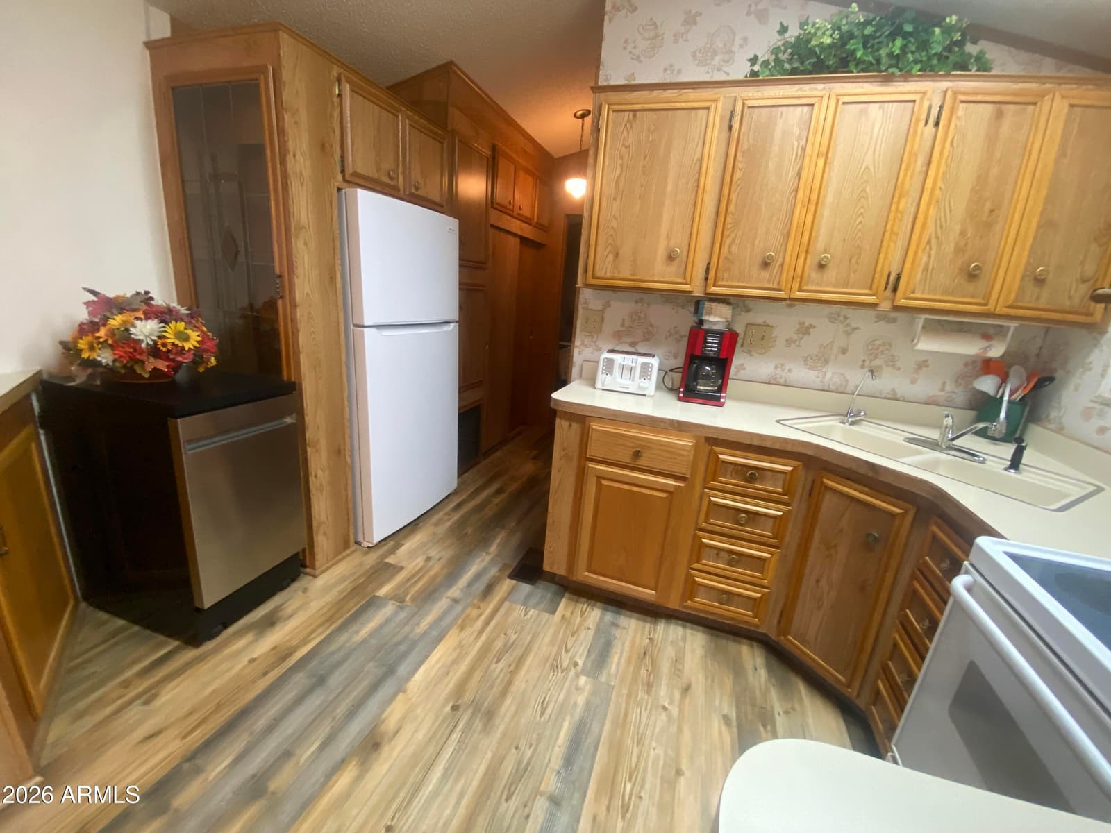 1495 W Pawnee Avenue, Apache Junction, AZ 85119 — photo 14 of 47