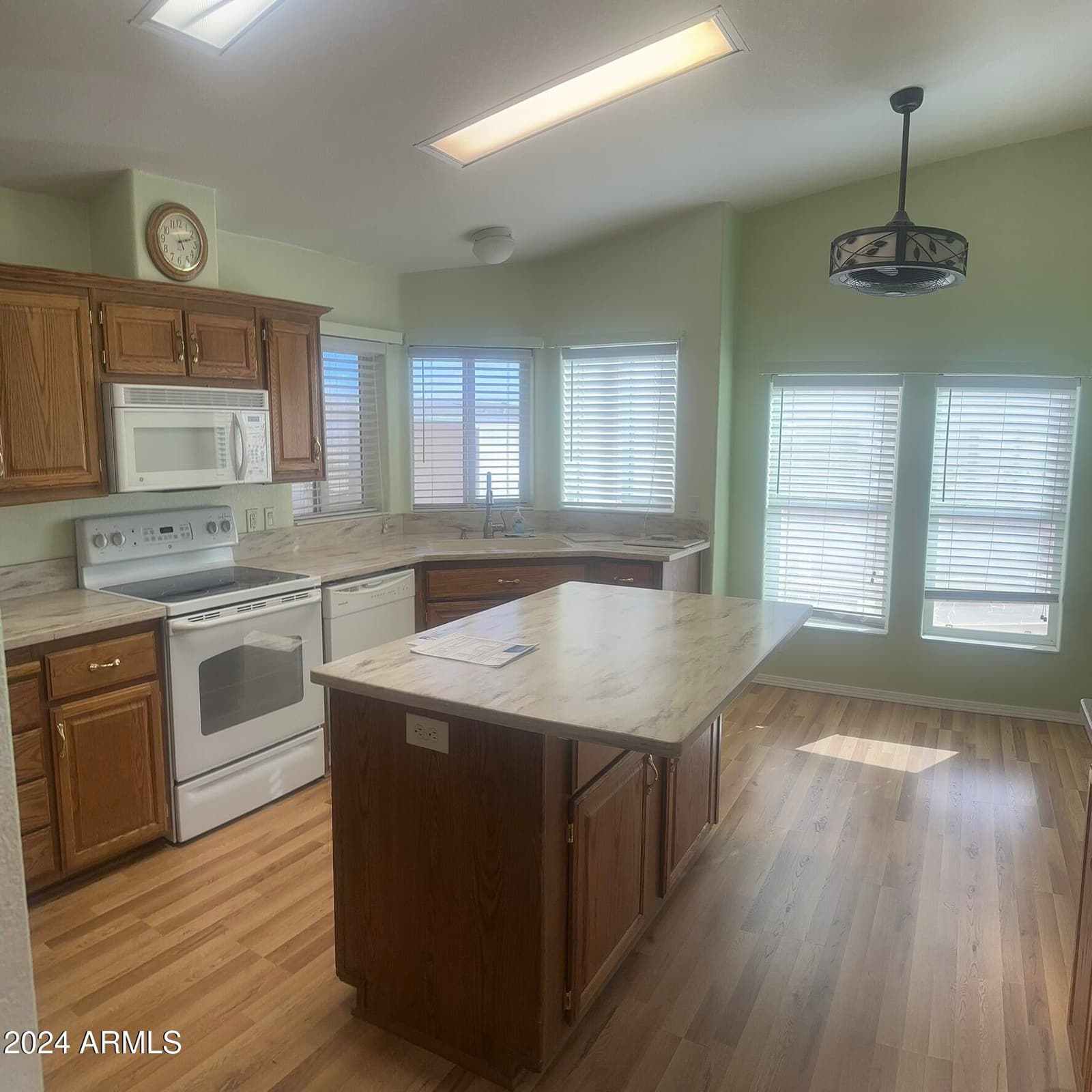 11596 W Sierra Dawn Boulevard 382, Surprise, AZ 85378 — photo 2 of 65