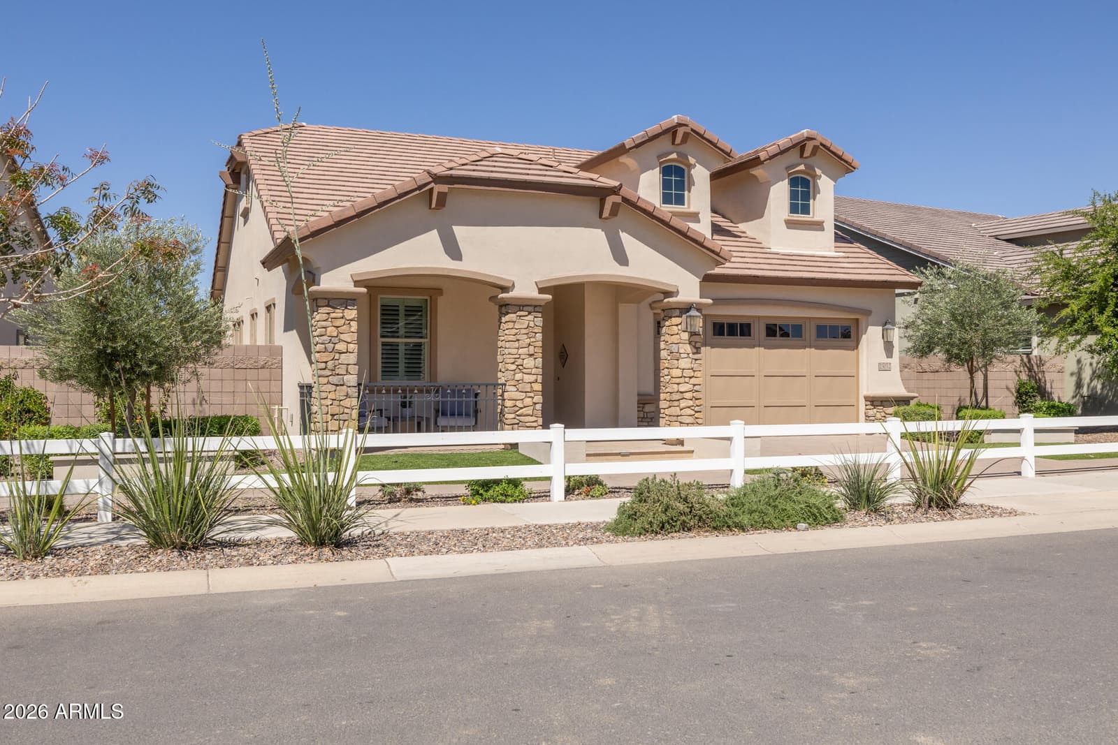 23032 E ARROWHEAD Trail, Queen Creek, AZ 85142