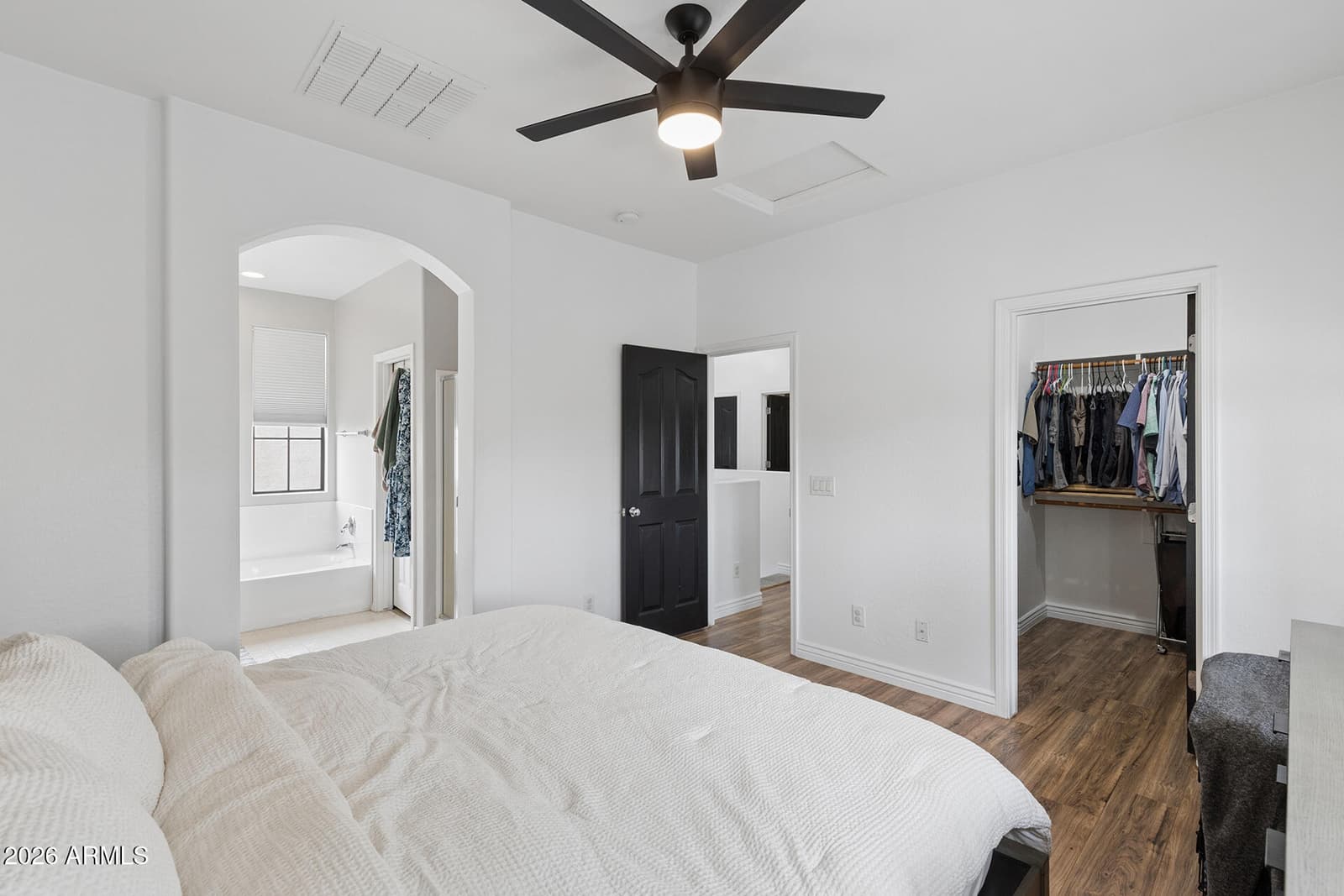 2382 W SLEEPY RANCH Road, Phoenix, AZ 85085 — photo 12 of 49