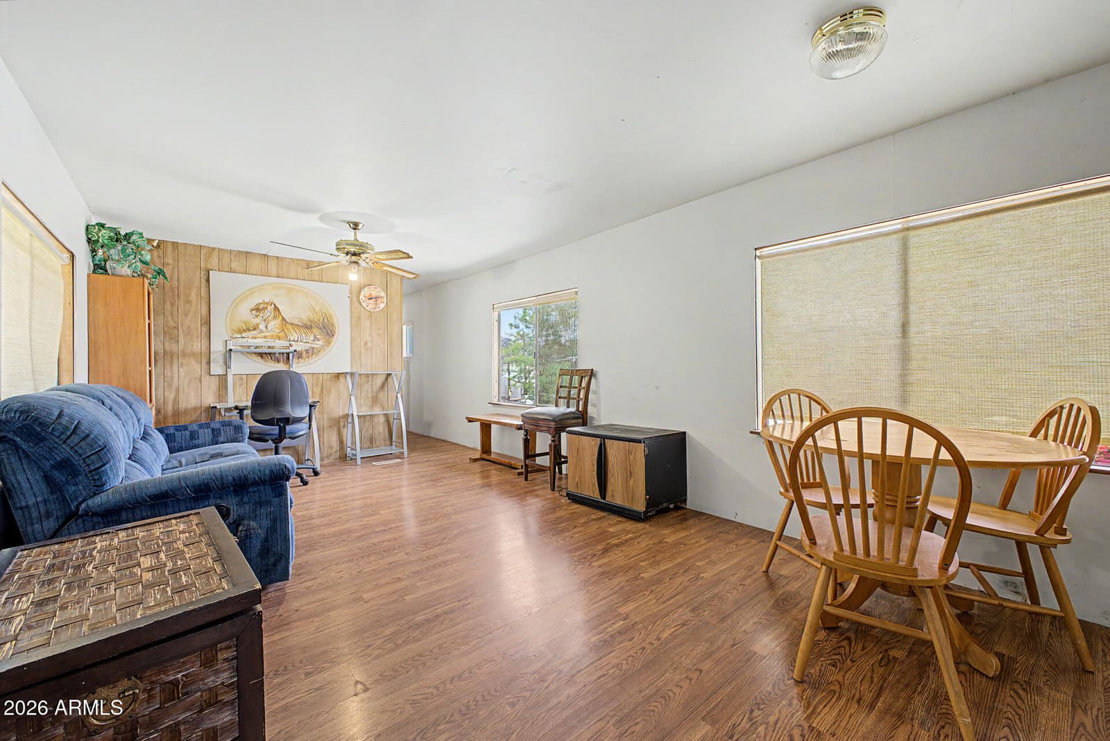10401 N CAVE CREEK Road 284, Phoenix, AZ 85020 — photo 4 of 27