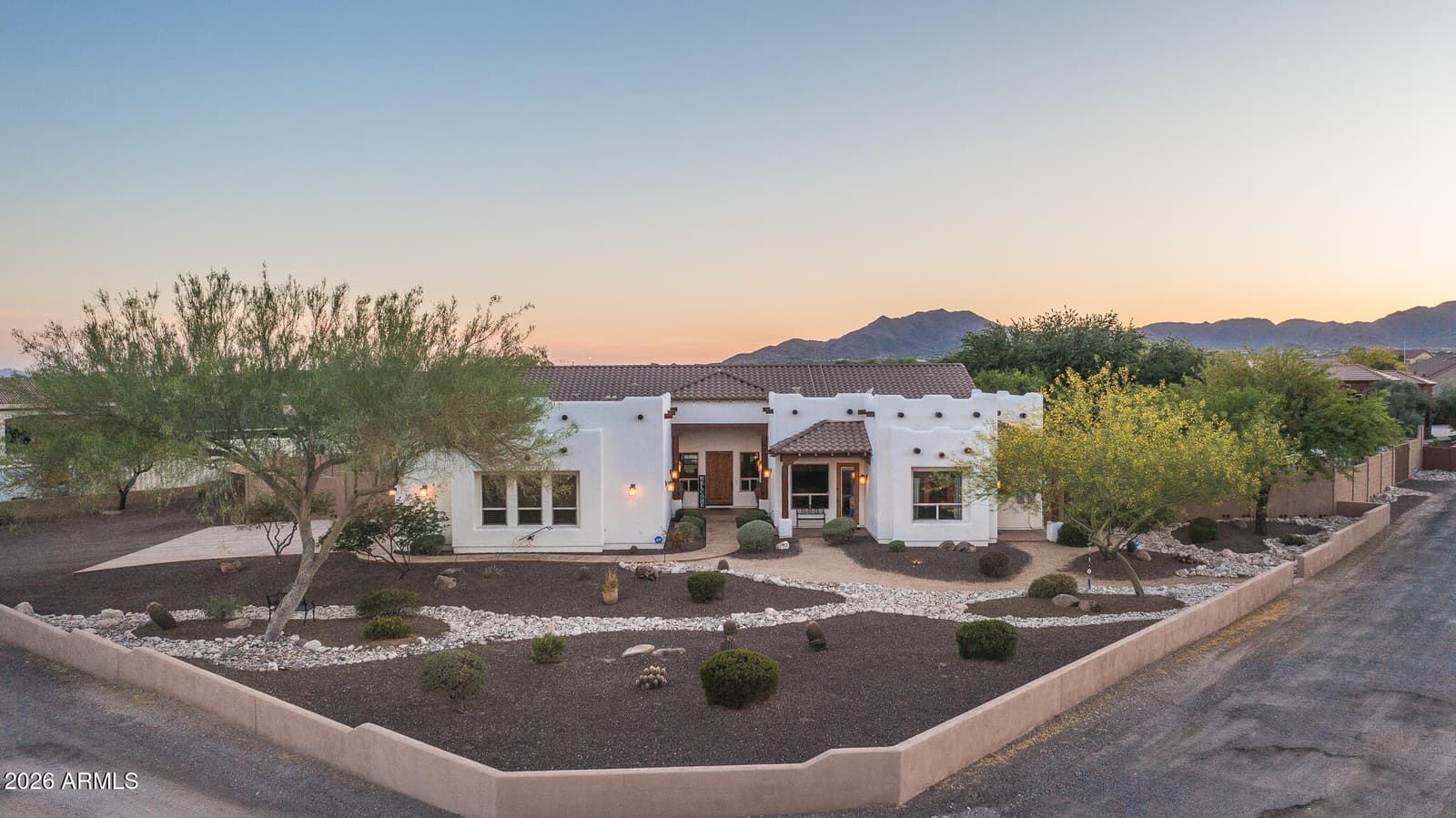 19707 W MARIPOSA Drive, Litchfield Park, AZ 85340