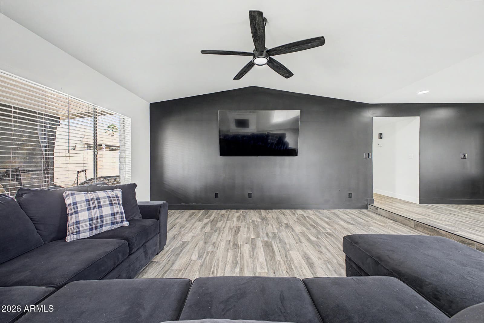 11244 N 58th Drive, Glendale, AZ 85304 — photo 14 of 40