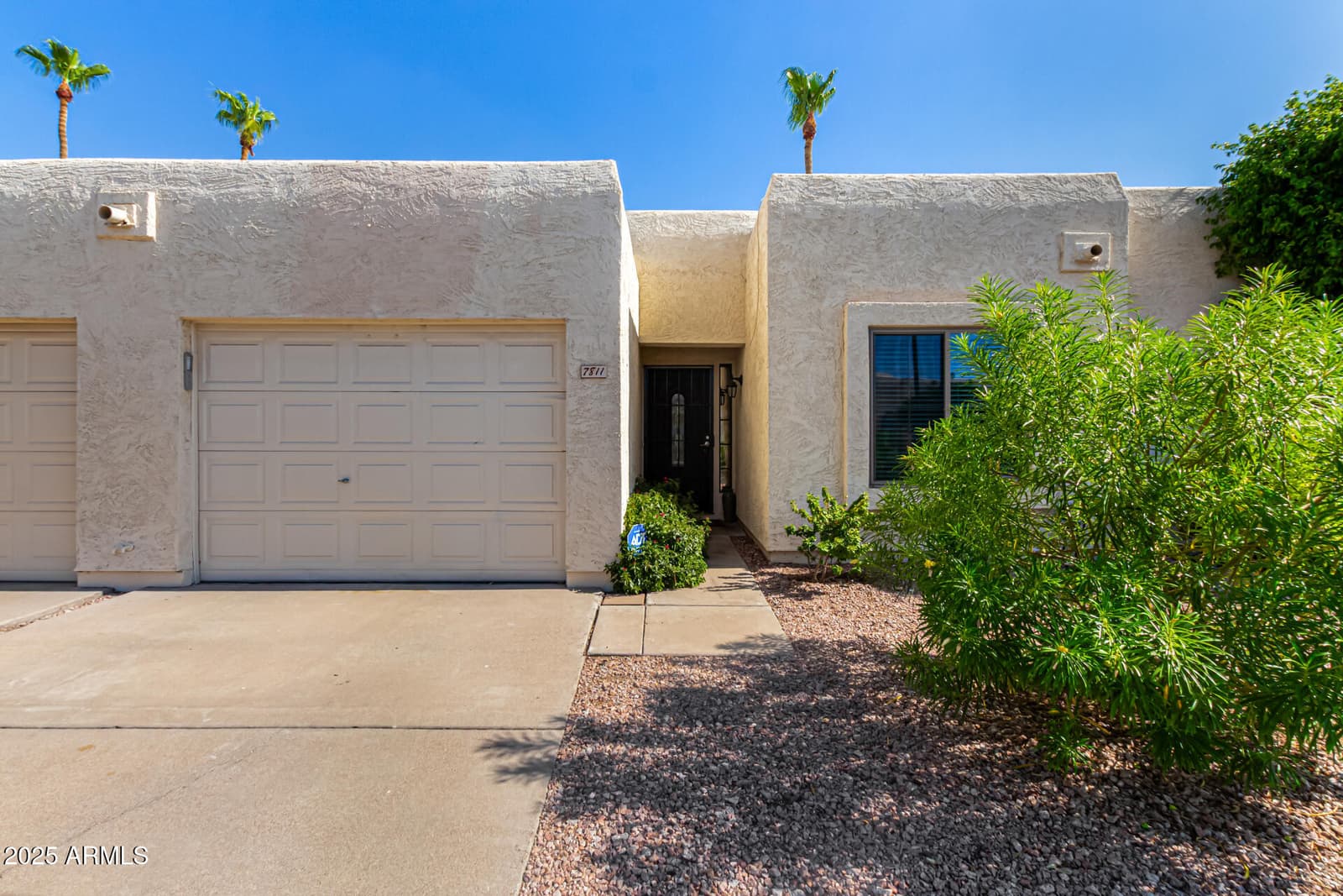 7811 E PARK VIEW Drive, Mesa, AZ 85208 — photo 1 of 42