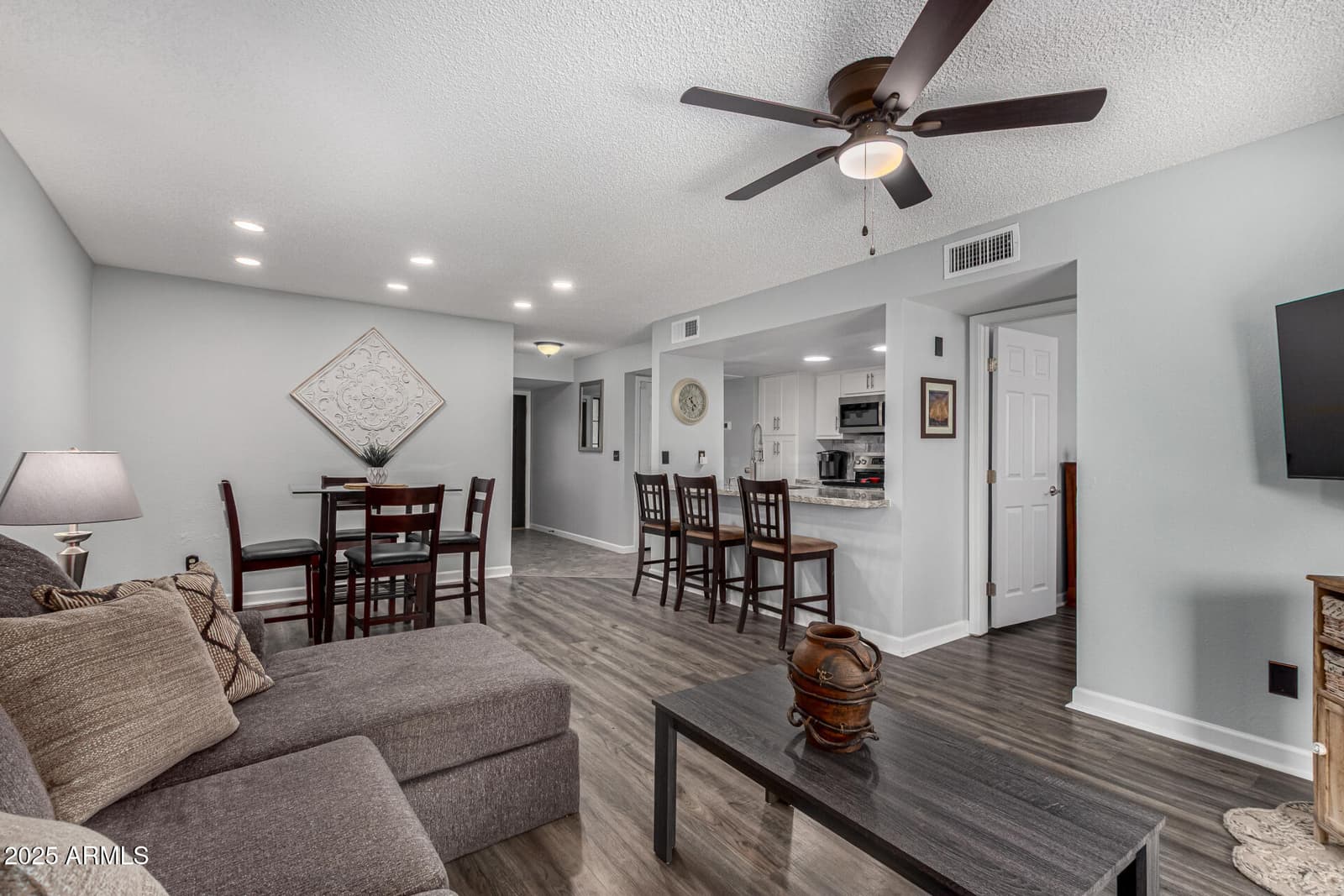 7811 E PARK VIEW Drive, Mesa, AZ 85208 — photo 6 of 42