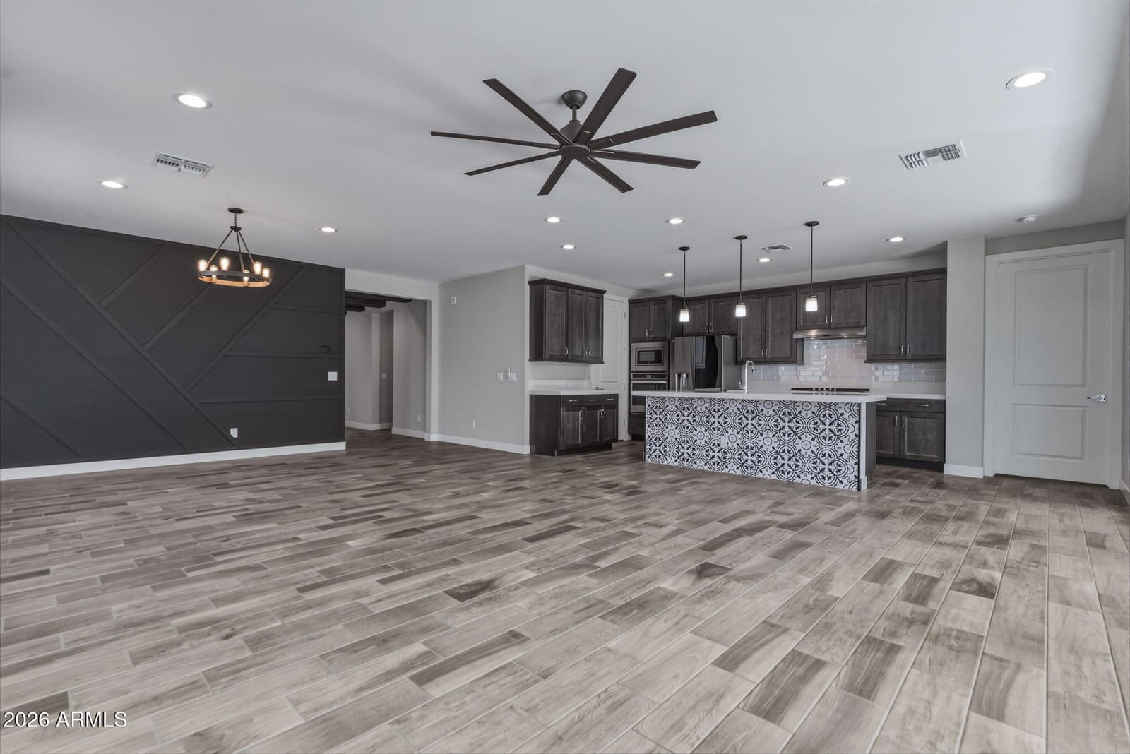 17173 W PIPERTON Street, Surprise, AZ 85388 — photo 9 of 46
