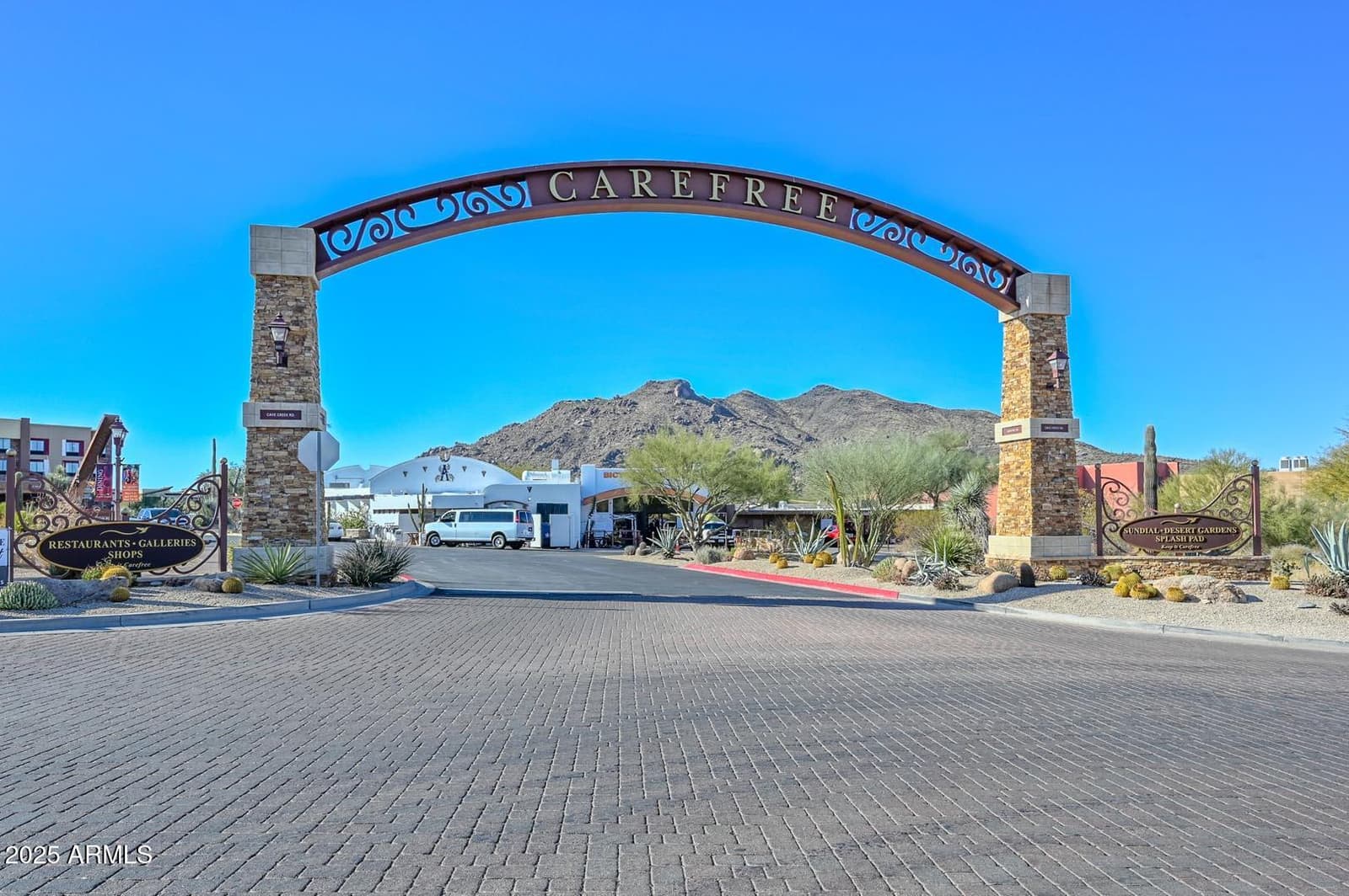 7402 E CAREFREE Drive 214, Carefree, AZ 85377 — photo 11 of 30
