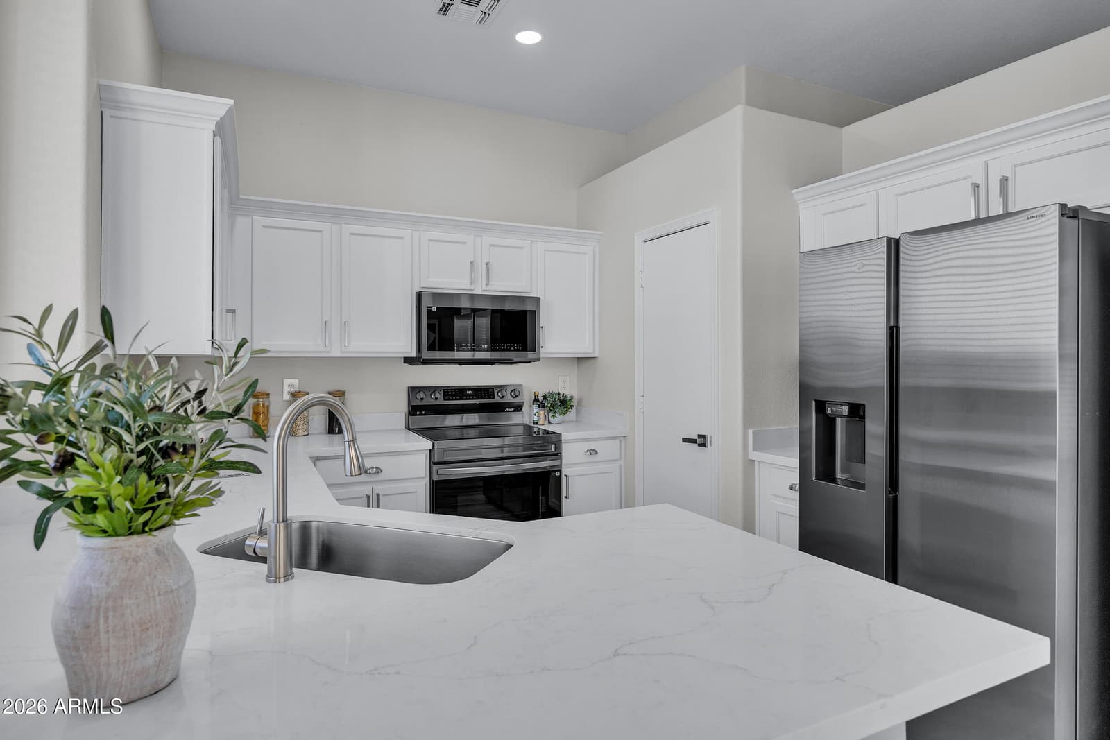 6486 S Foothills Drive, Gold Canyon, AZ 85118 — photo 13 of 29