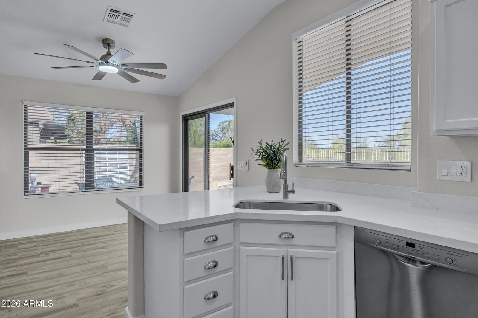 6486 S Foothills Drive, Gold Canyon, AZ 85118 — photo 14 of 29