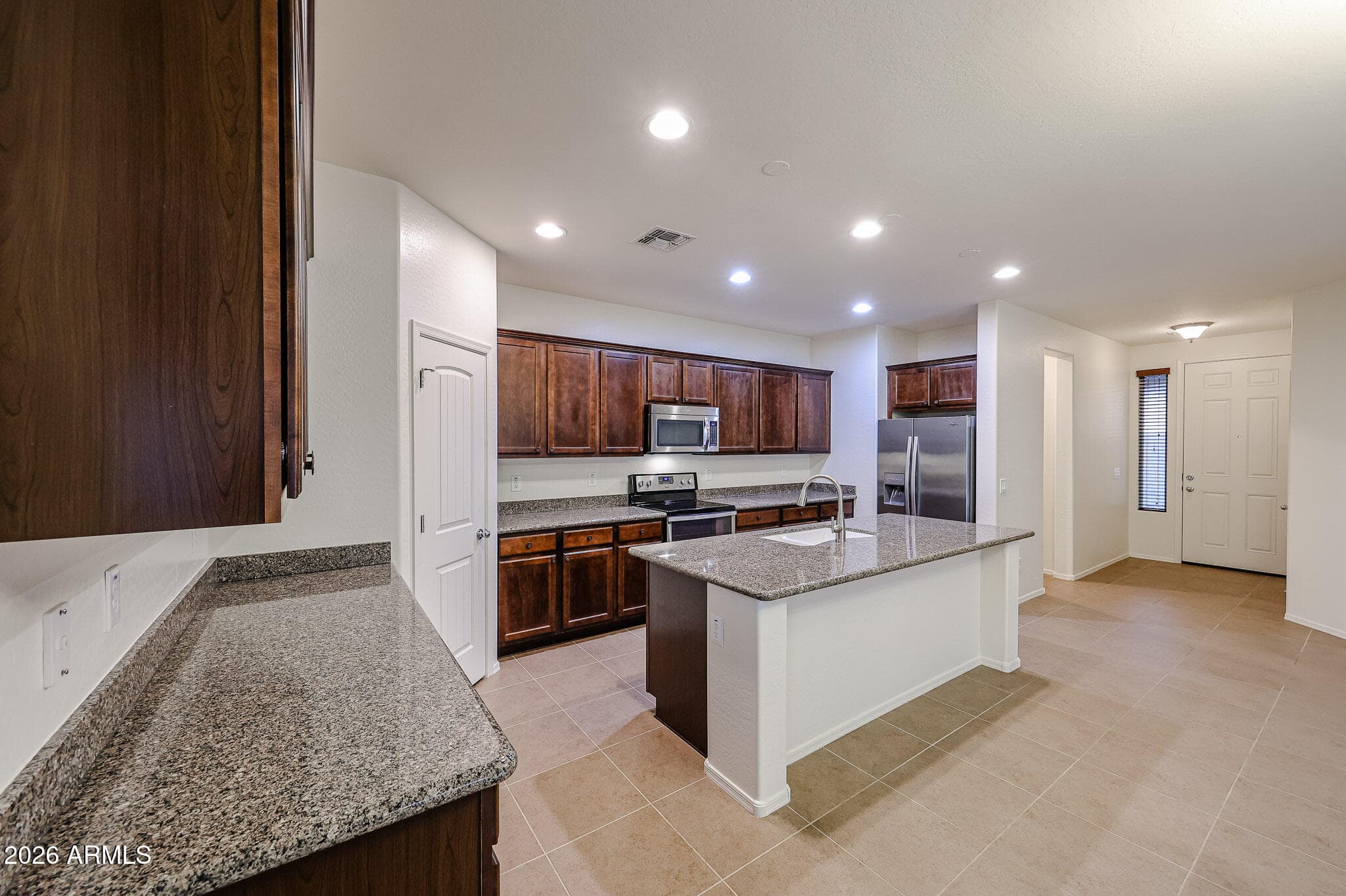 12119 W ROWEL Road, Peoria, AZ 85383 — photo 14 of 29