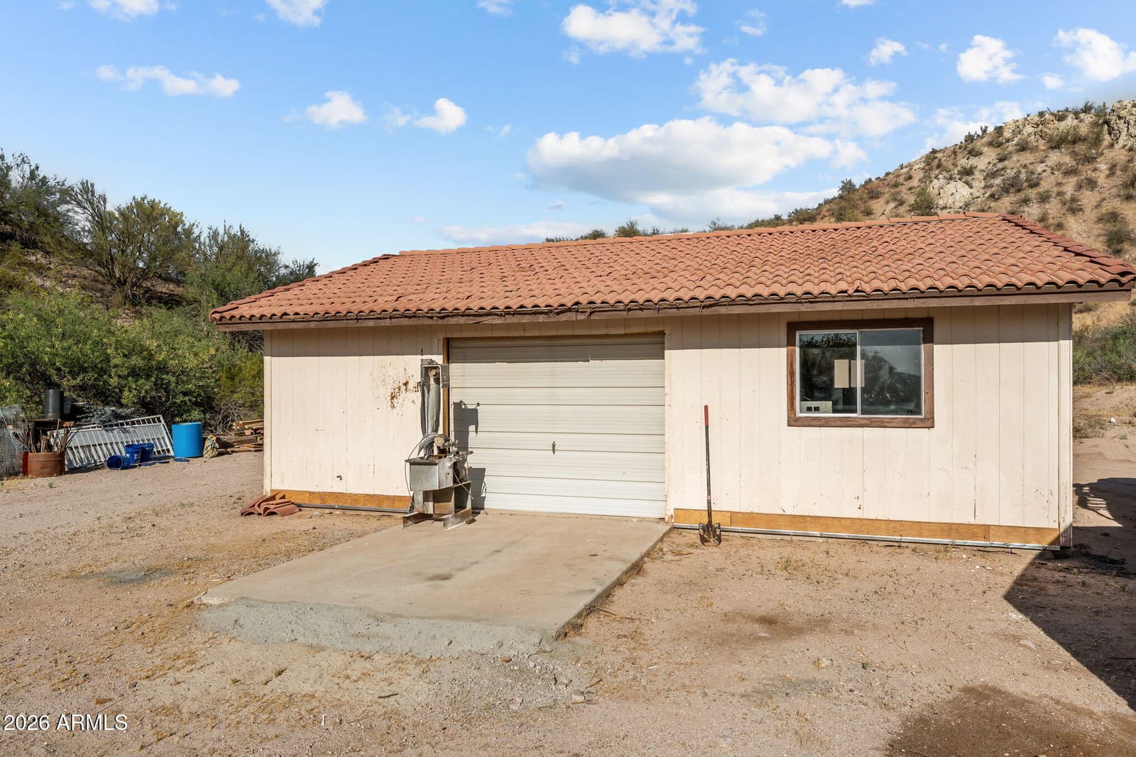 550 E BASS Road, Wickenburg, AZ 85390 — photo 8 of 27