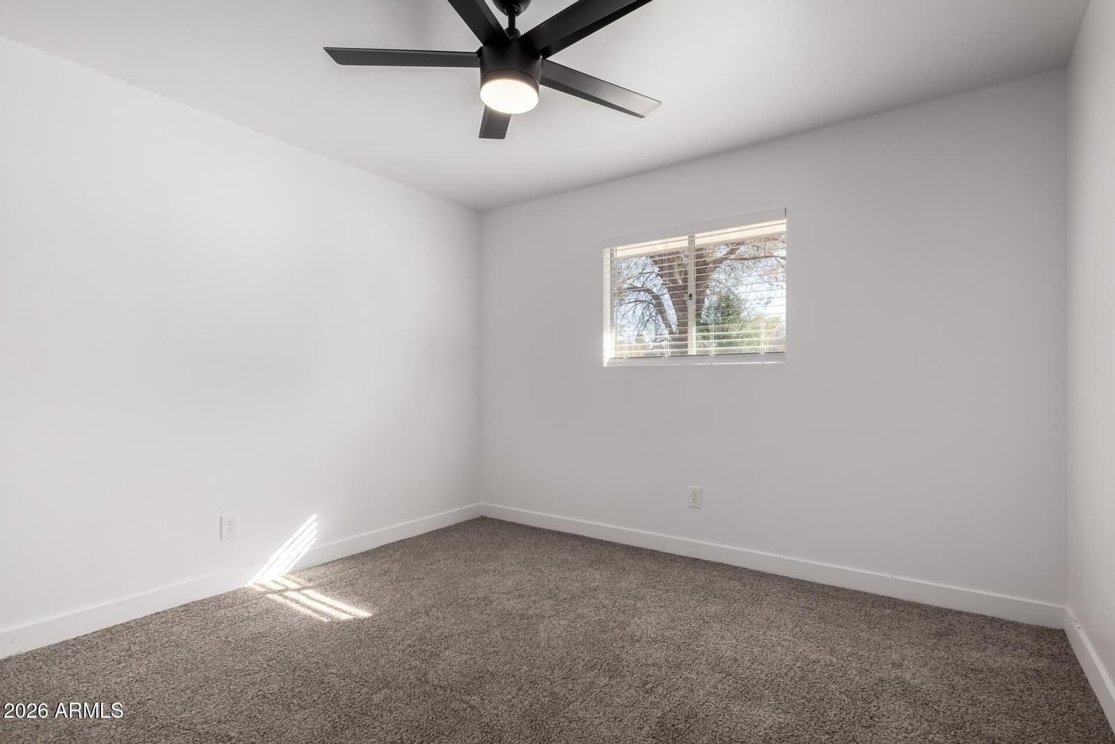 526 S OXBOW Drive, Wickenburg, AZ 85390 — photo 30 of 35
