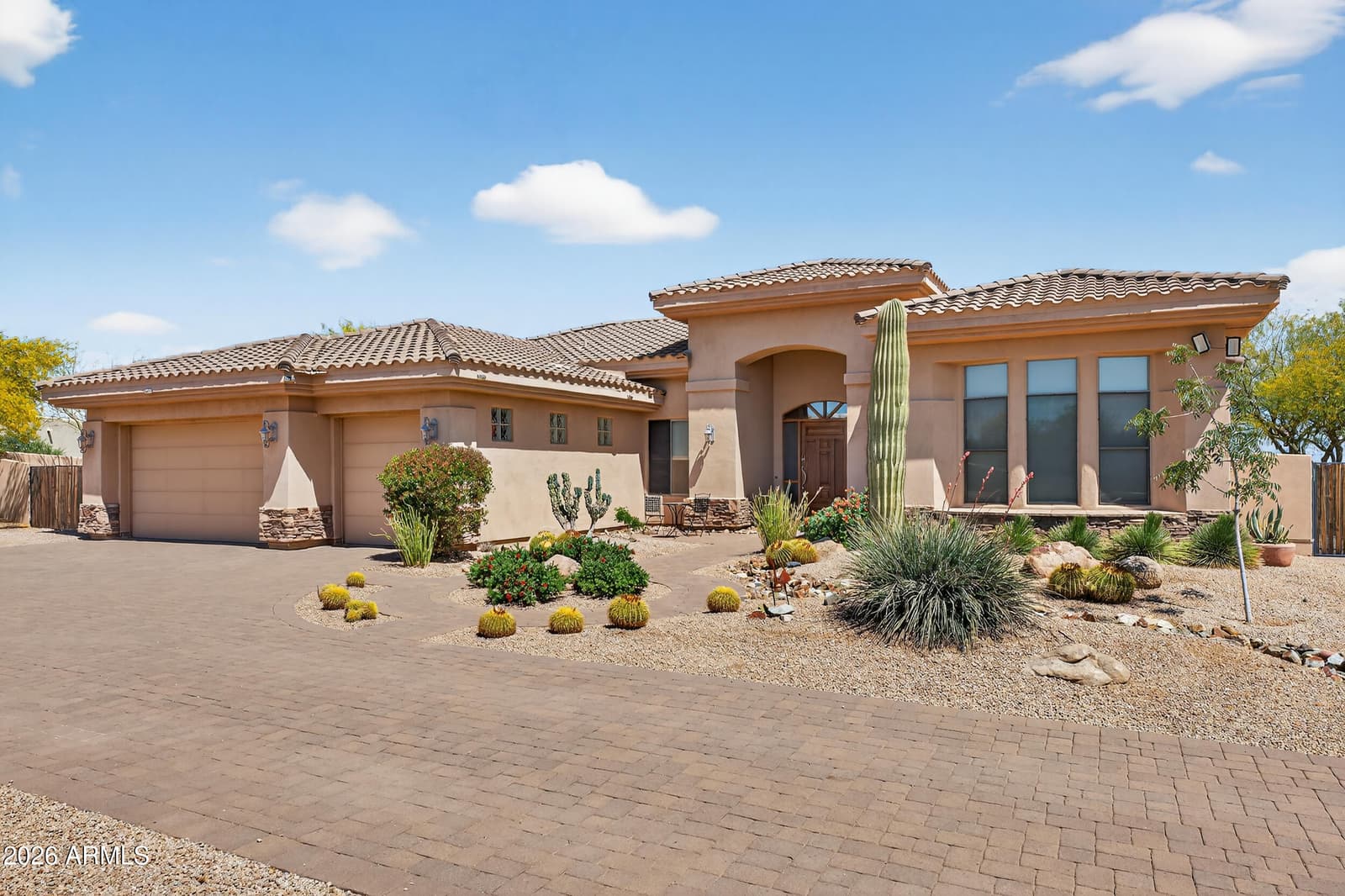 13912 E CAVEDALE Drive, Scottsdale, AZ 85262 — photo 8 of 94