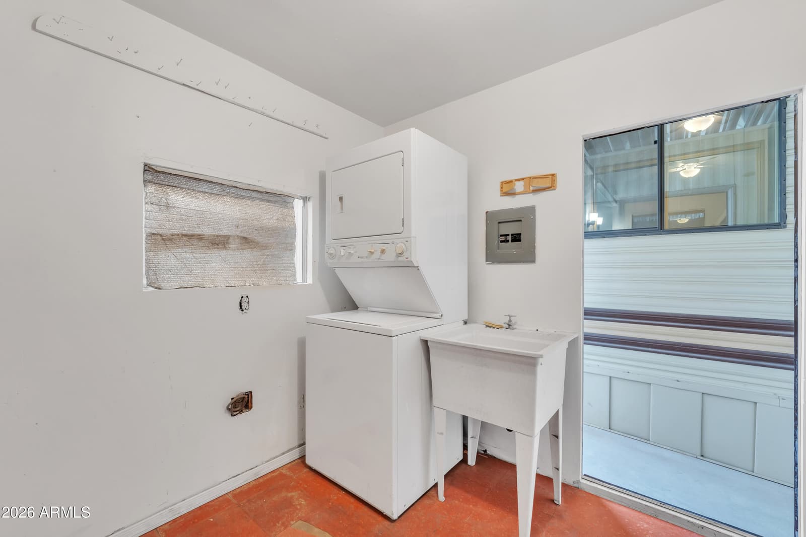 1152 S Sioux Drive, Apache Junction, AZ 85119 — photo 43 of 58